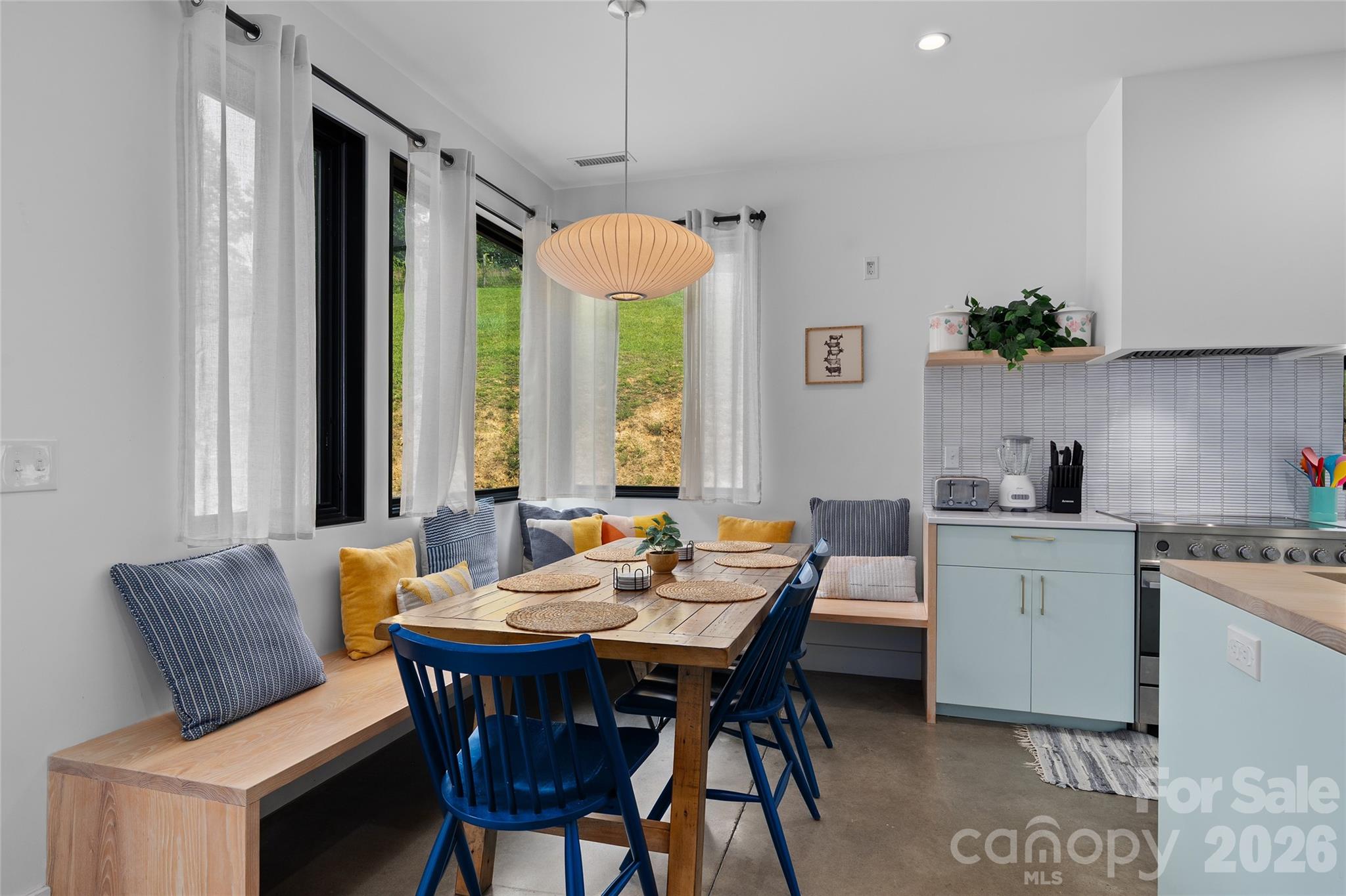 105 Loganberry Trail Unit: 1