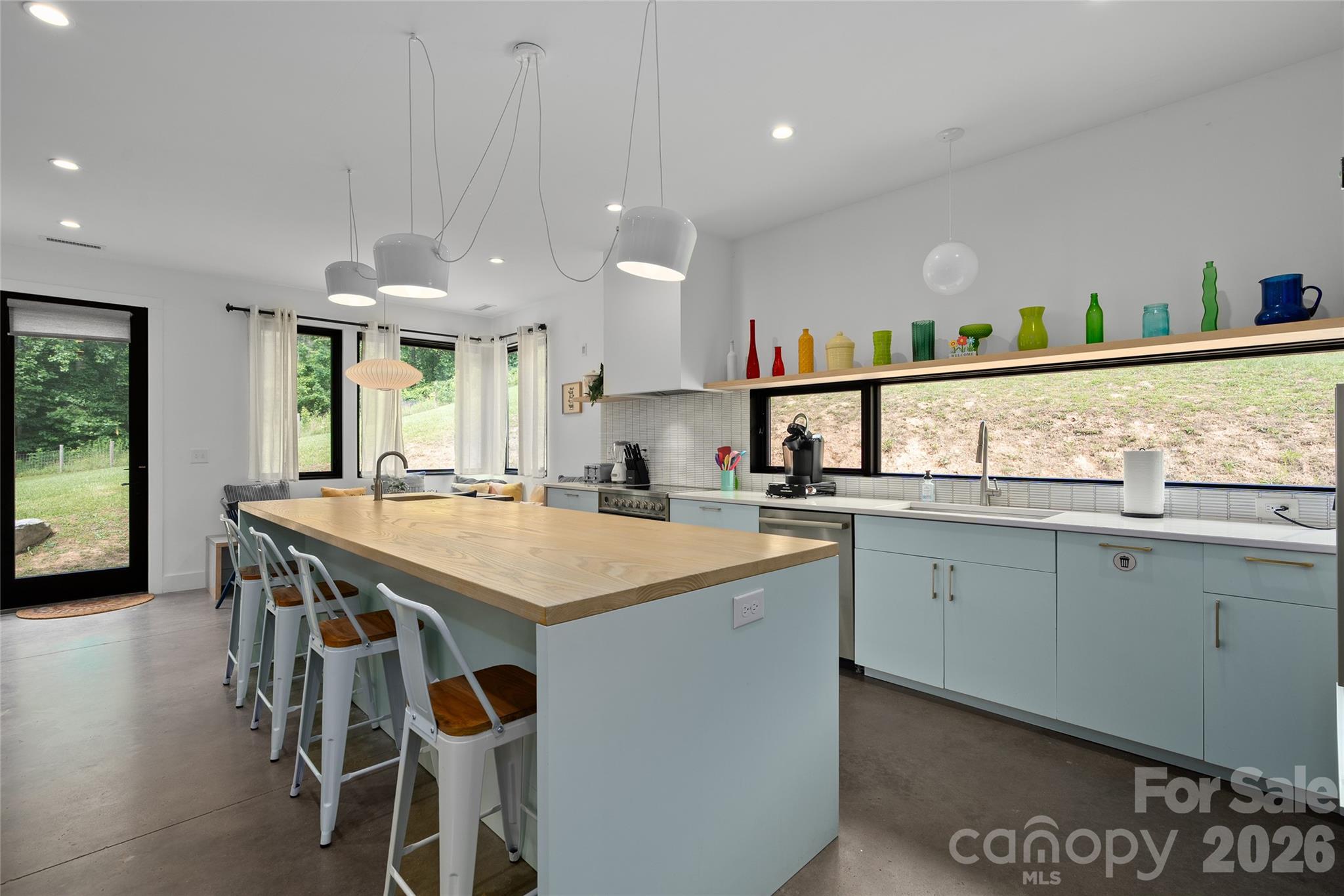 105 Loganberry Trail Unit: 1