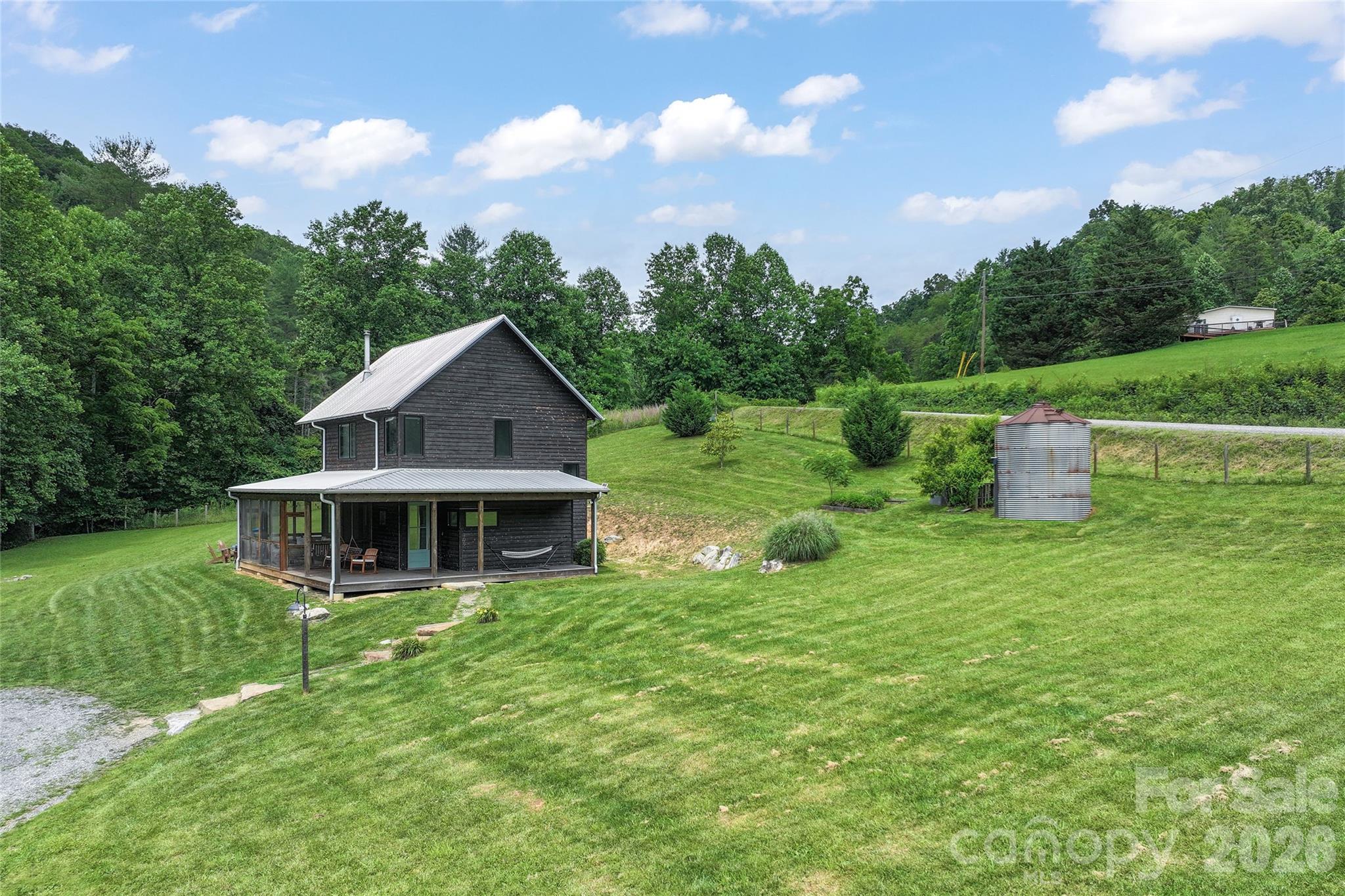 105 Loganberry Trail Unit: 1