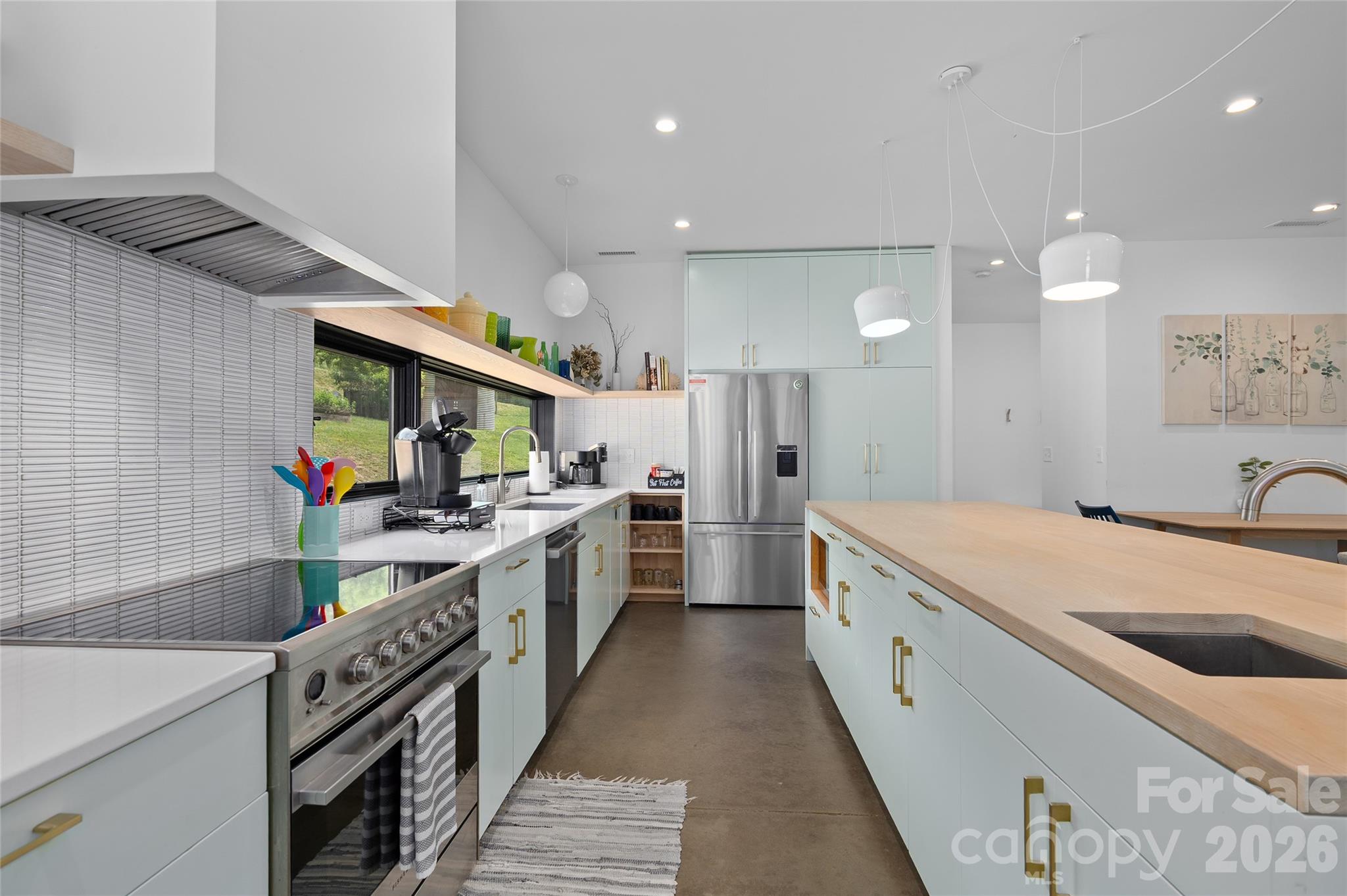 105 Loganberry Trail Unit: 1