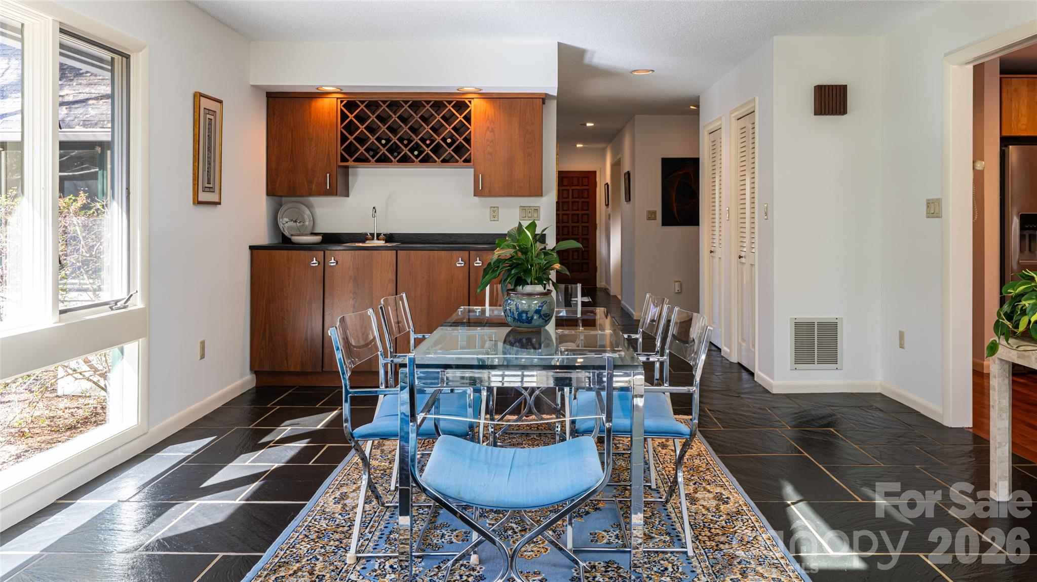 12 Stuyvesant Crescent