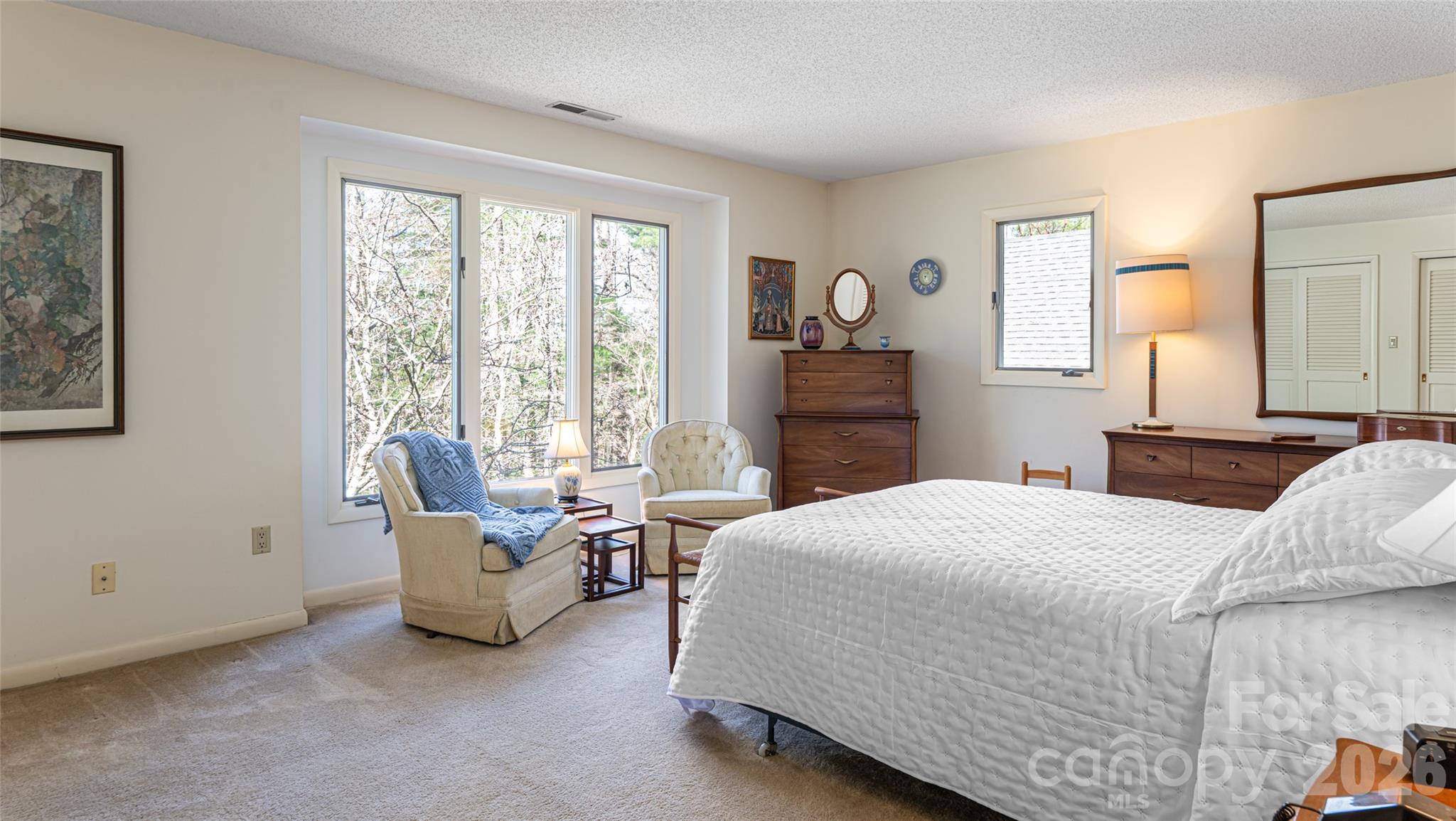 12 Stuyvesant Crescent