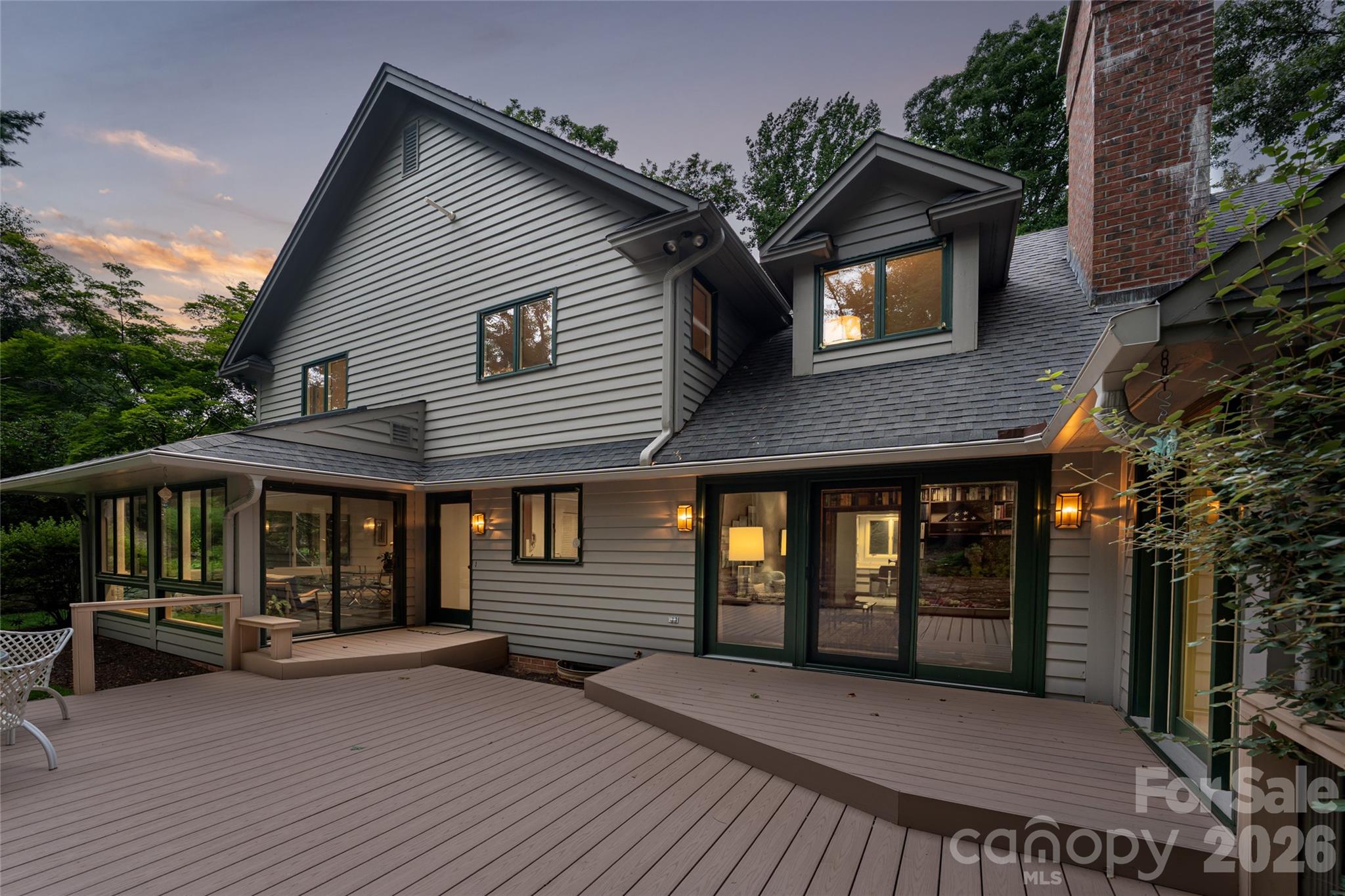 12 Stuyvesant Crescent