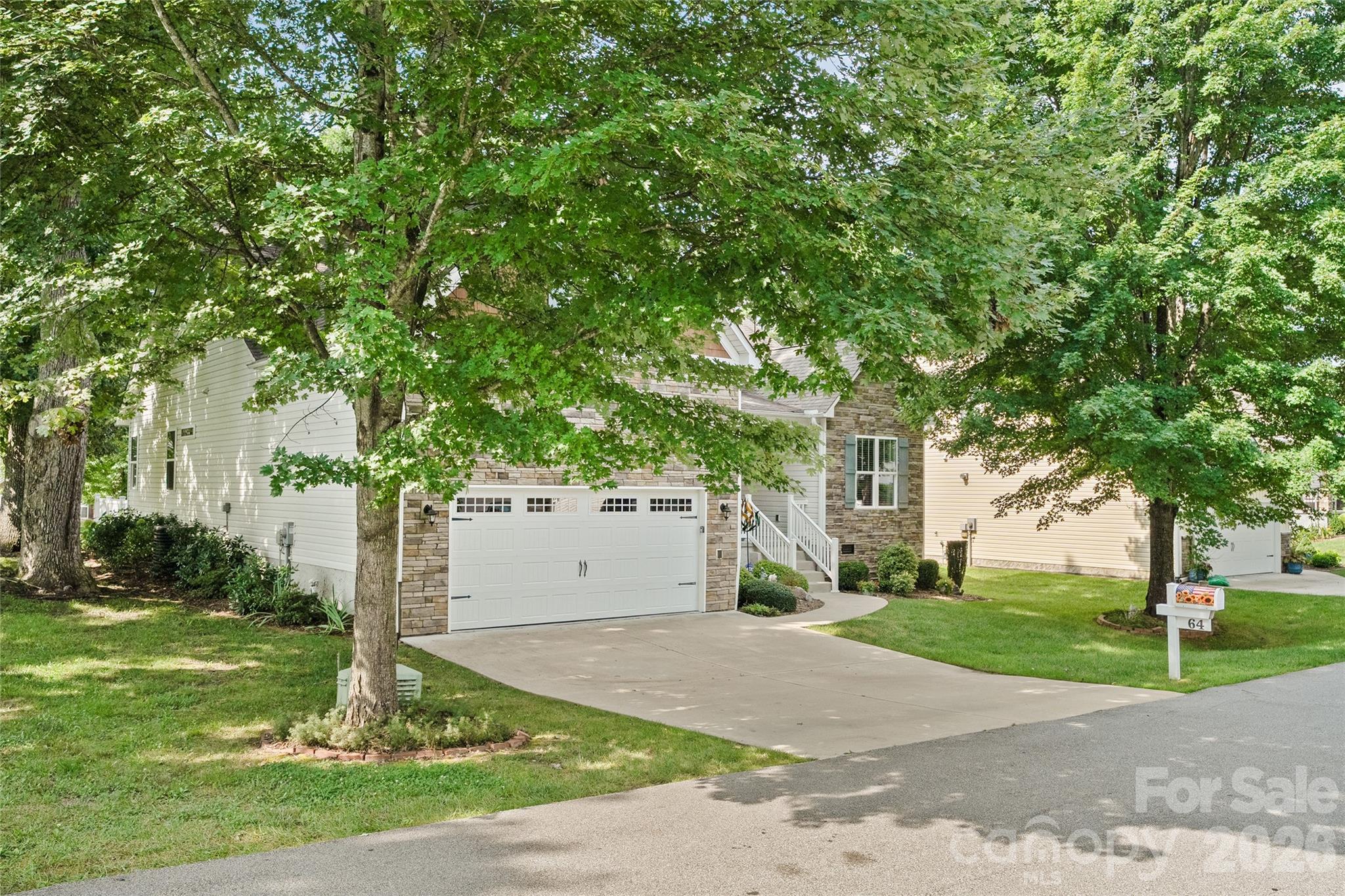 64 Eagle Pointe Way