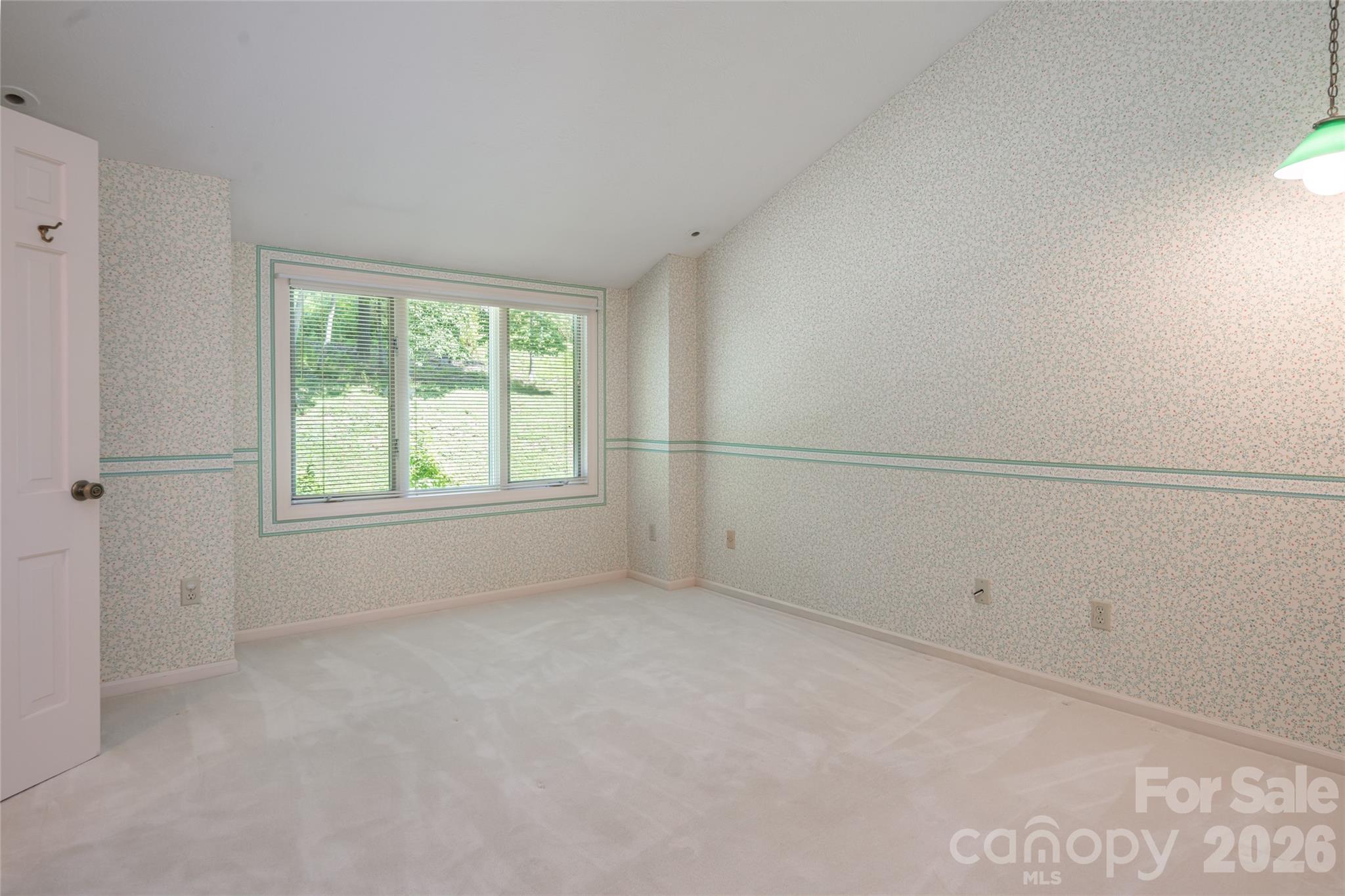 25 E Forest Road