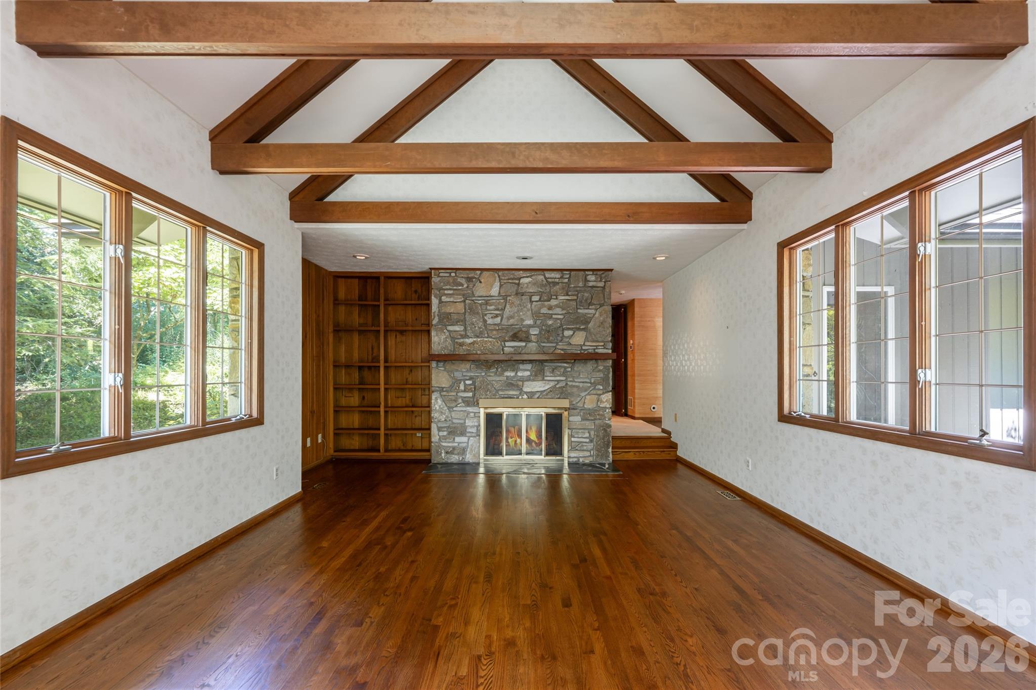 25 E Forest Road