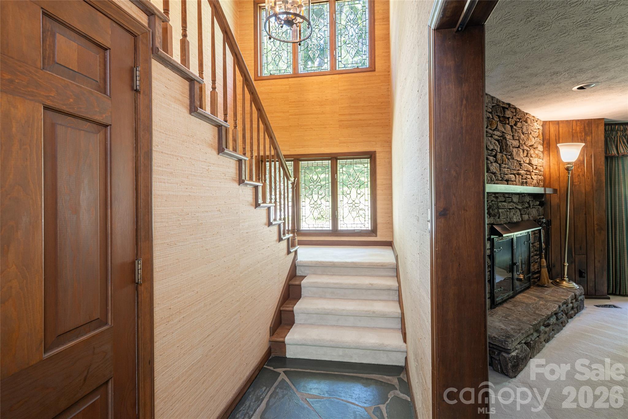 25 E Forest Road