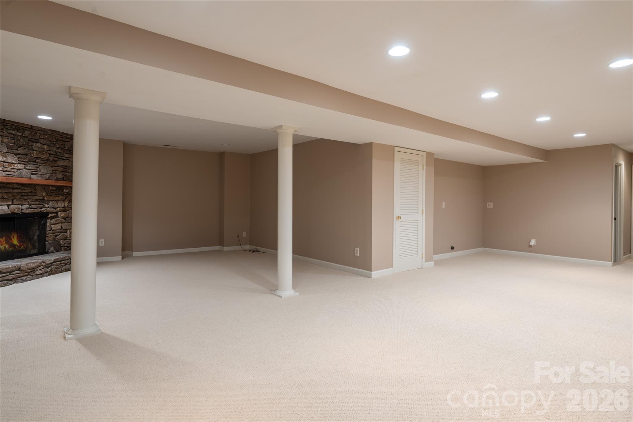 25 E Forest Road