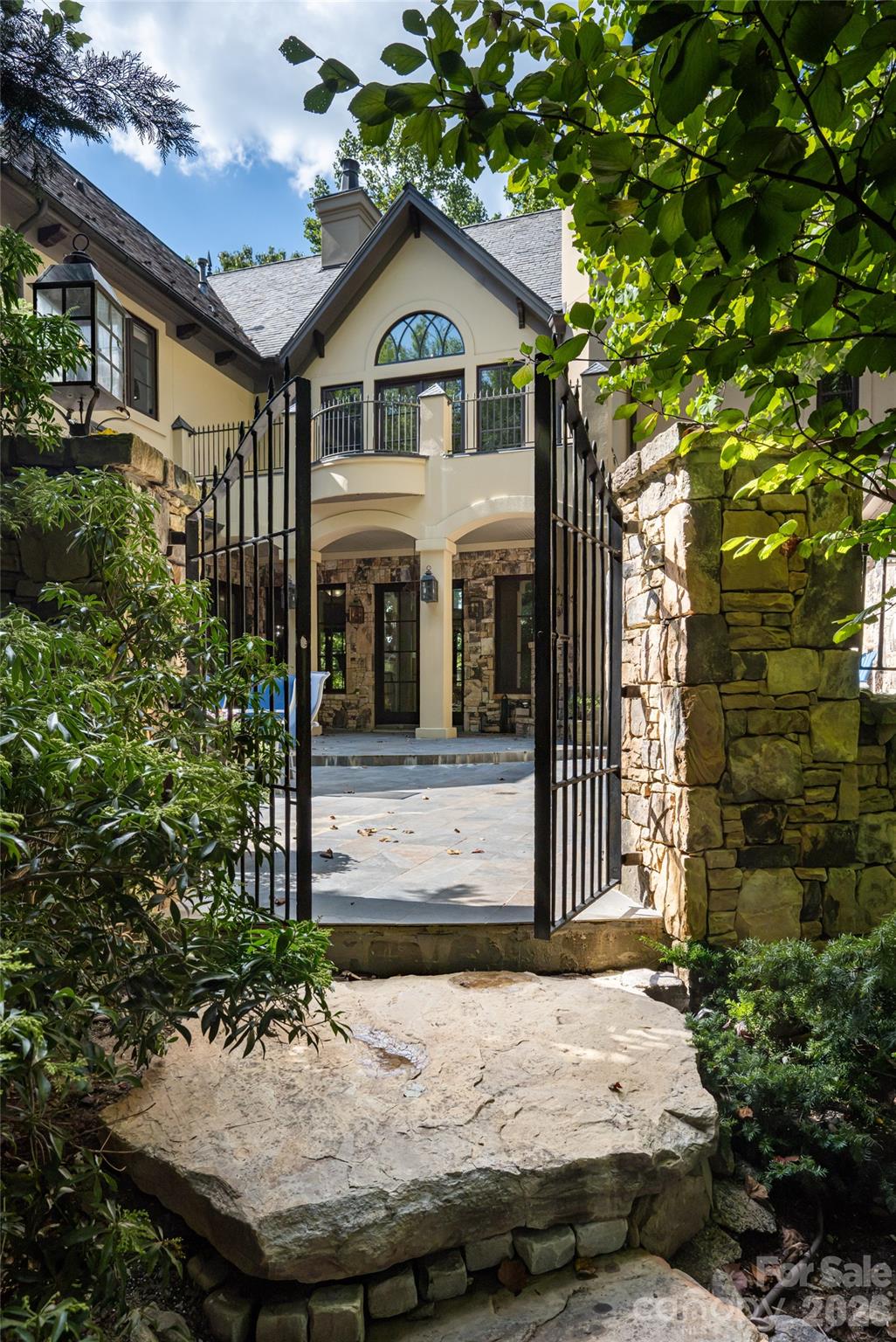 204 Secluded Hills Lane