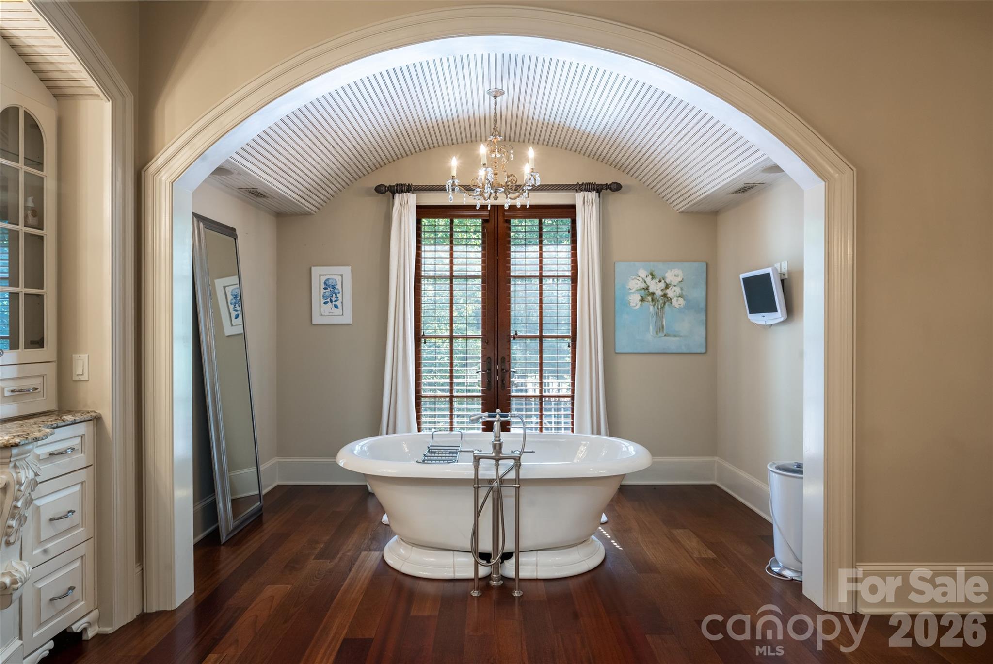 204 Secluded Hills Lane