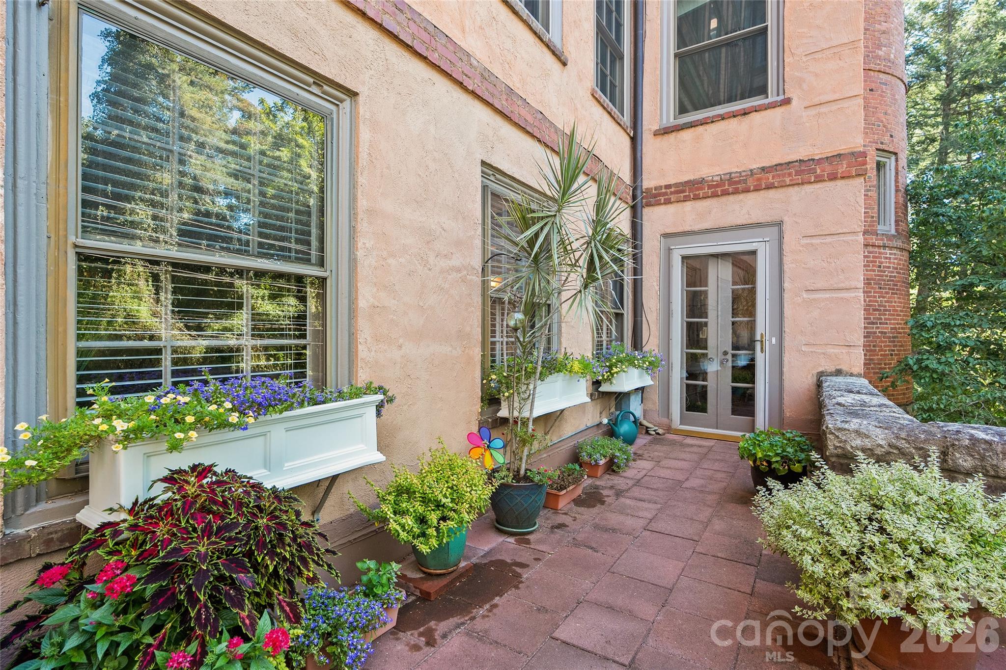 185 Macon Avenue Unit: A2