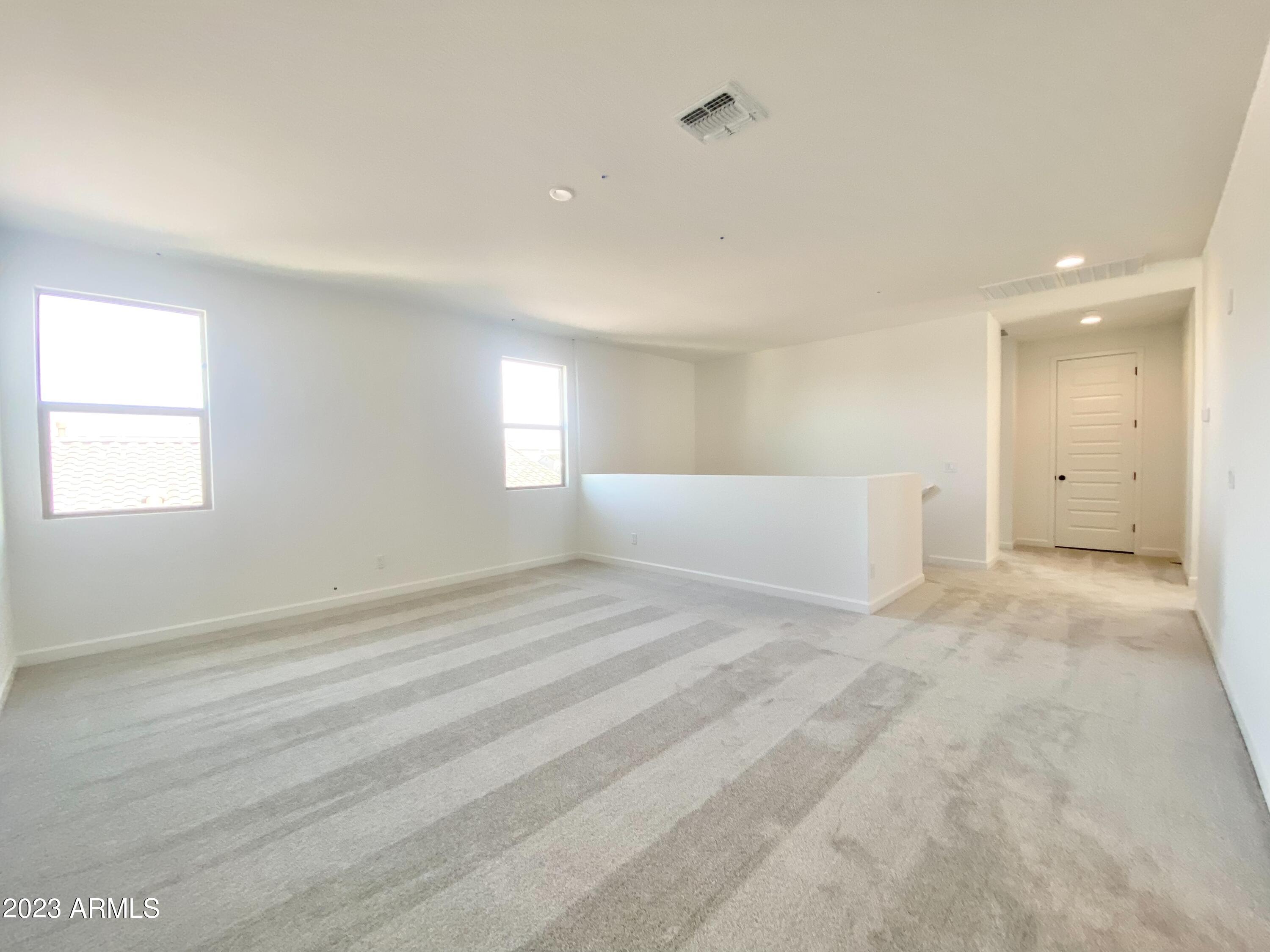 9740 E SEISMIC Avenue