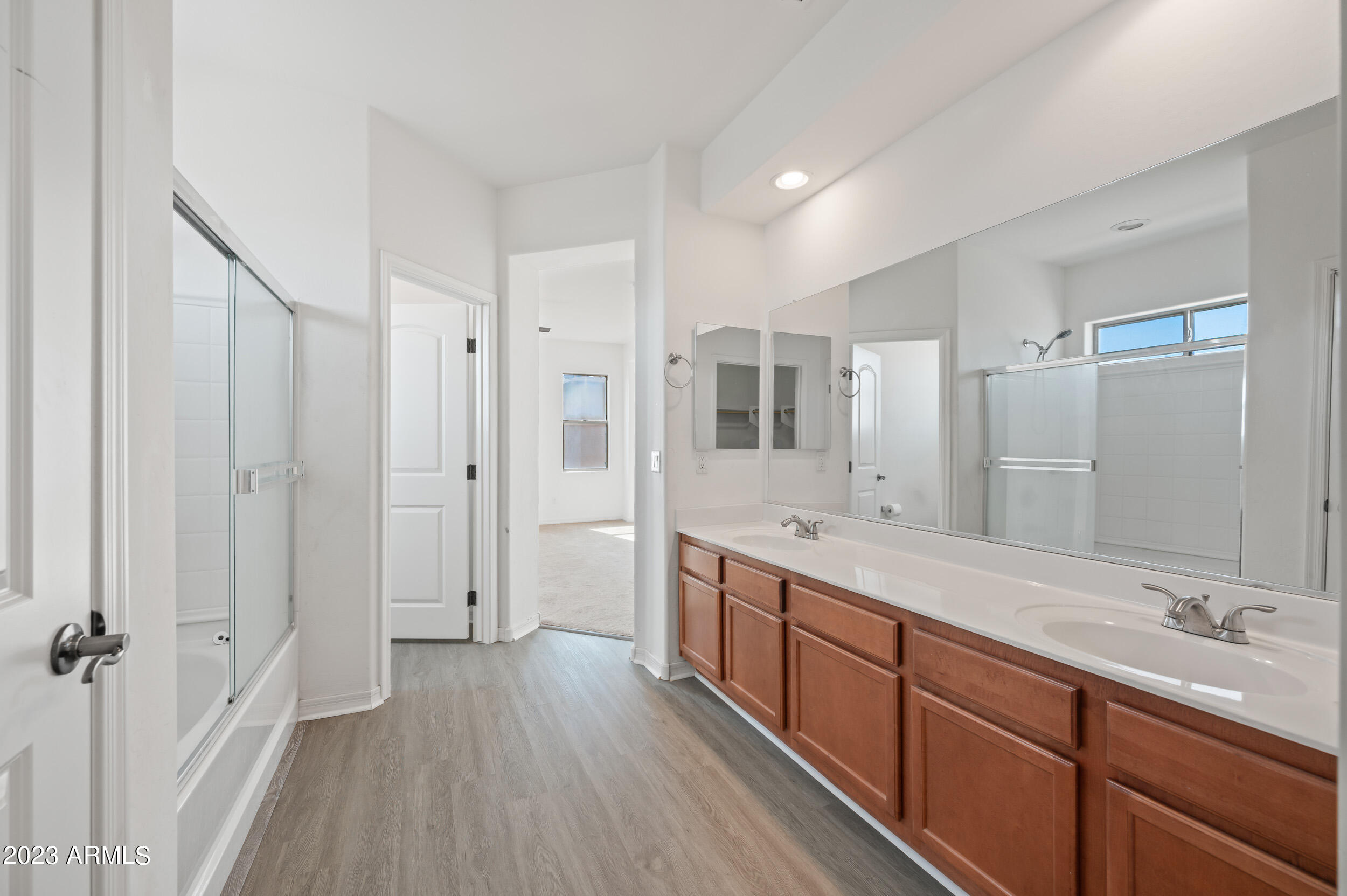 1013 W Kachina Drive