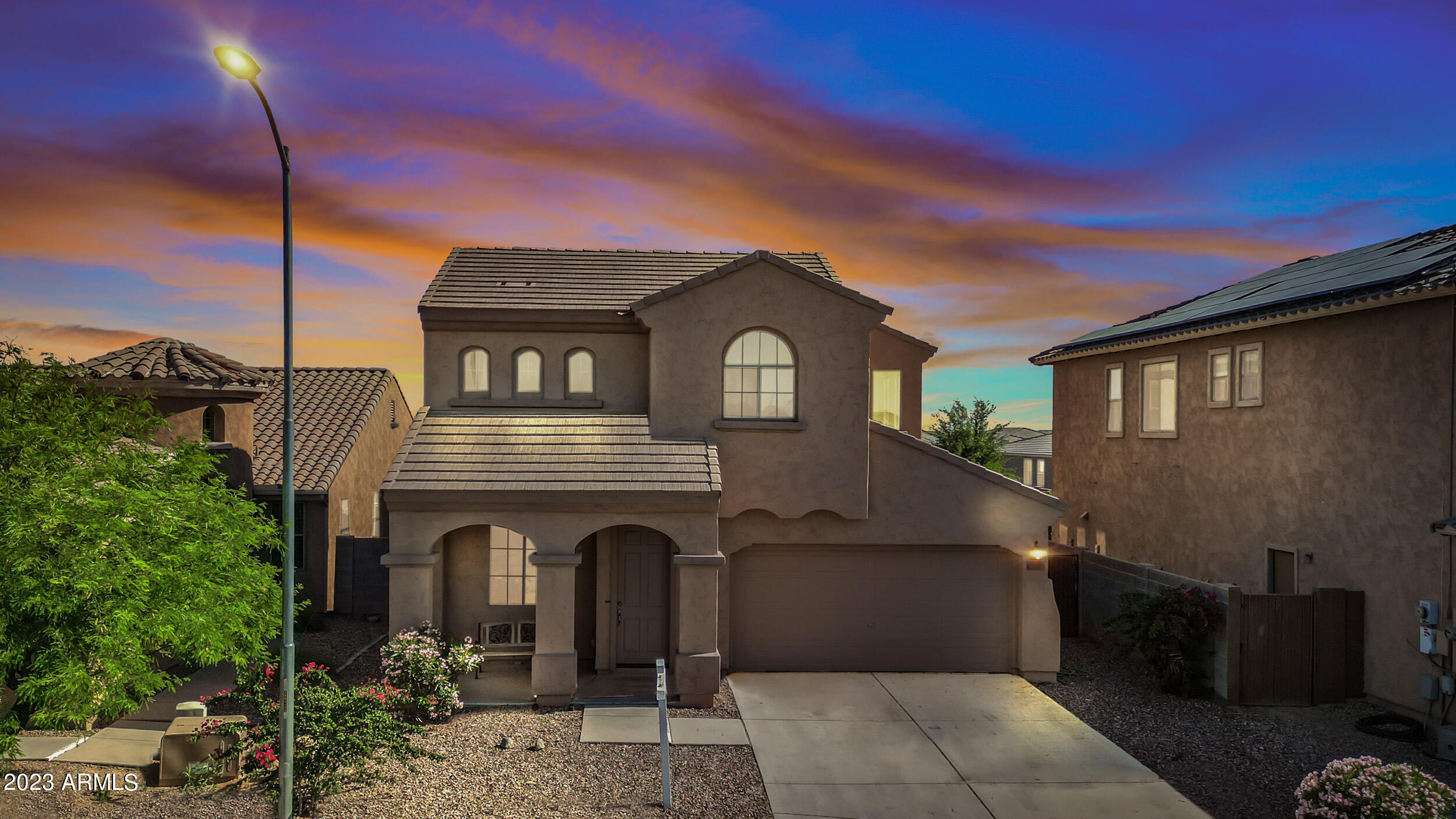 1013 W Kachina Drive