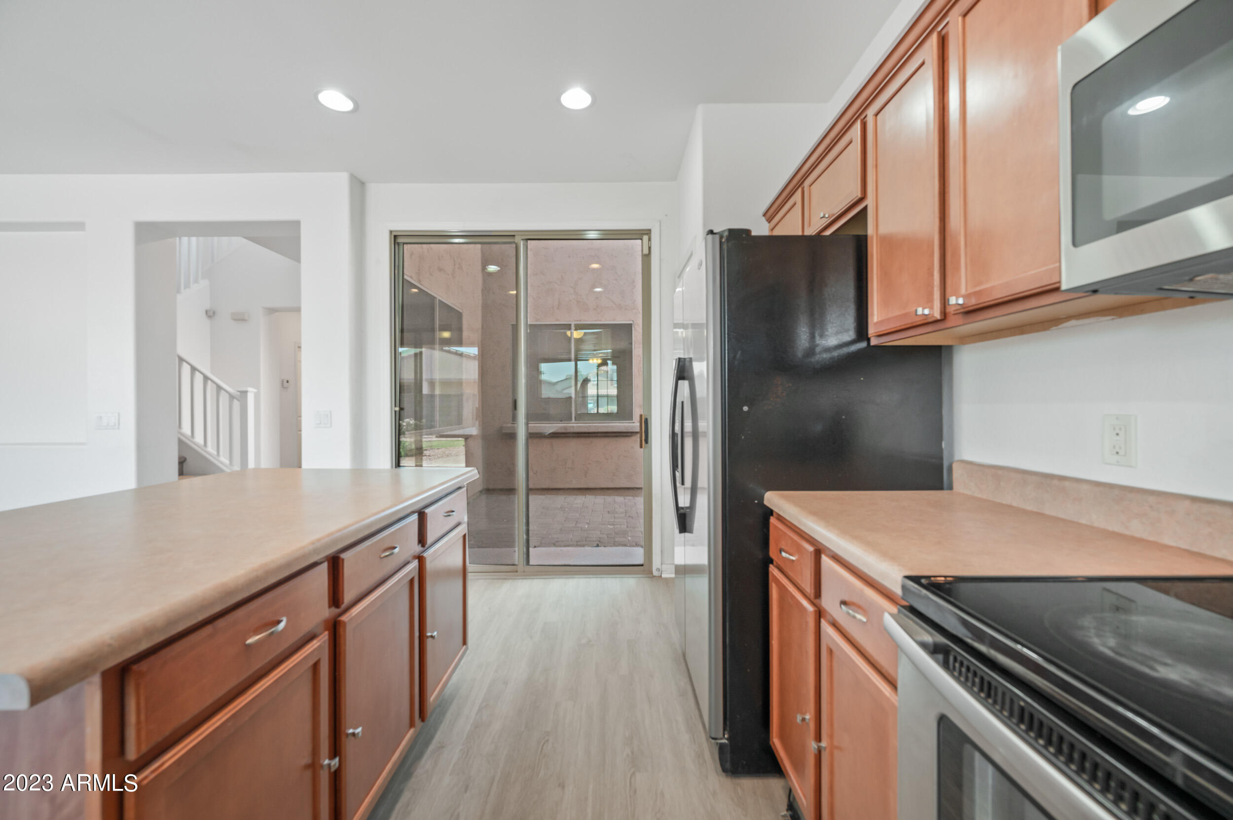 1013 W Kachina Drive