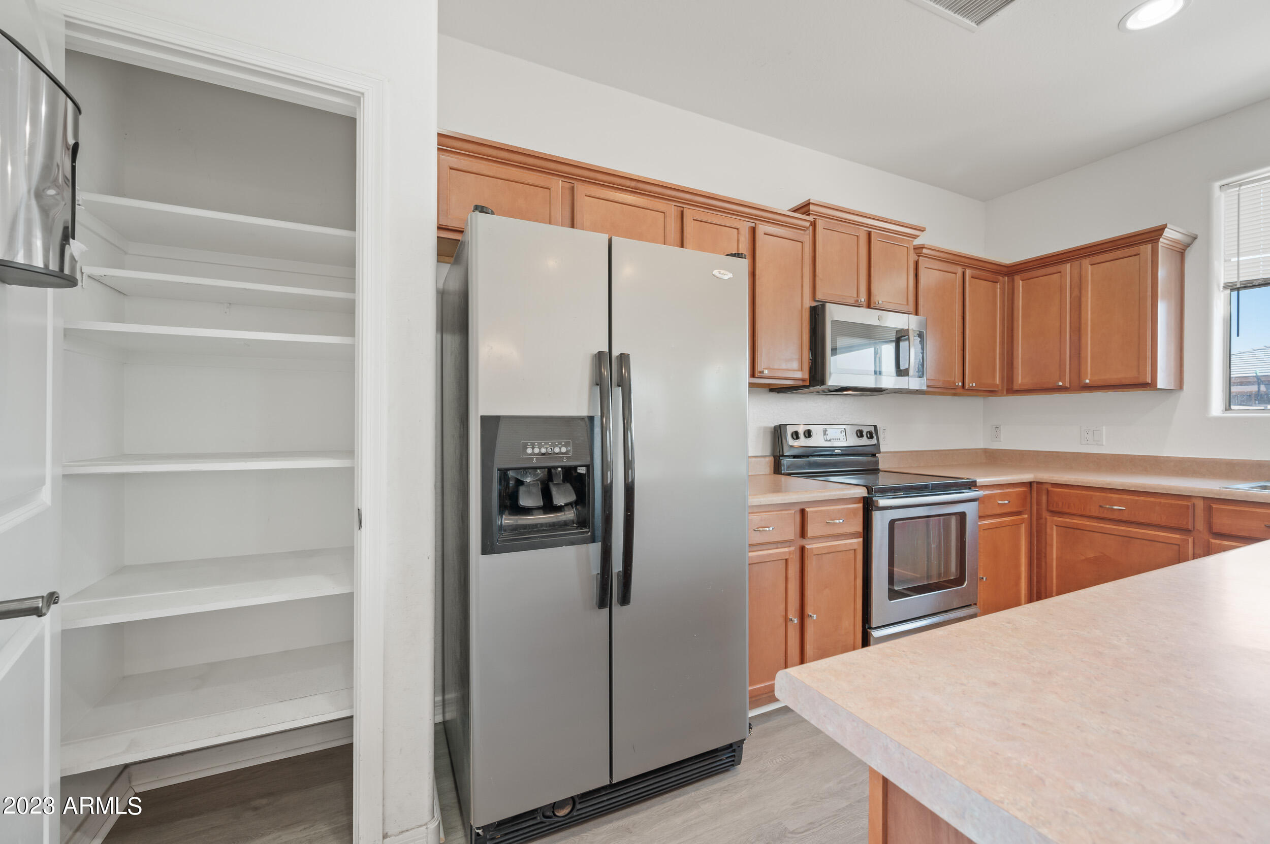 1013 W Kachina Drive