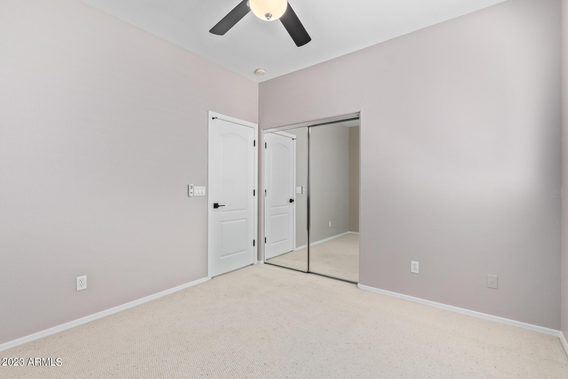 1634 W GLENHAVEN Drive