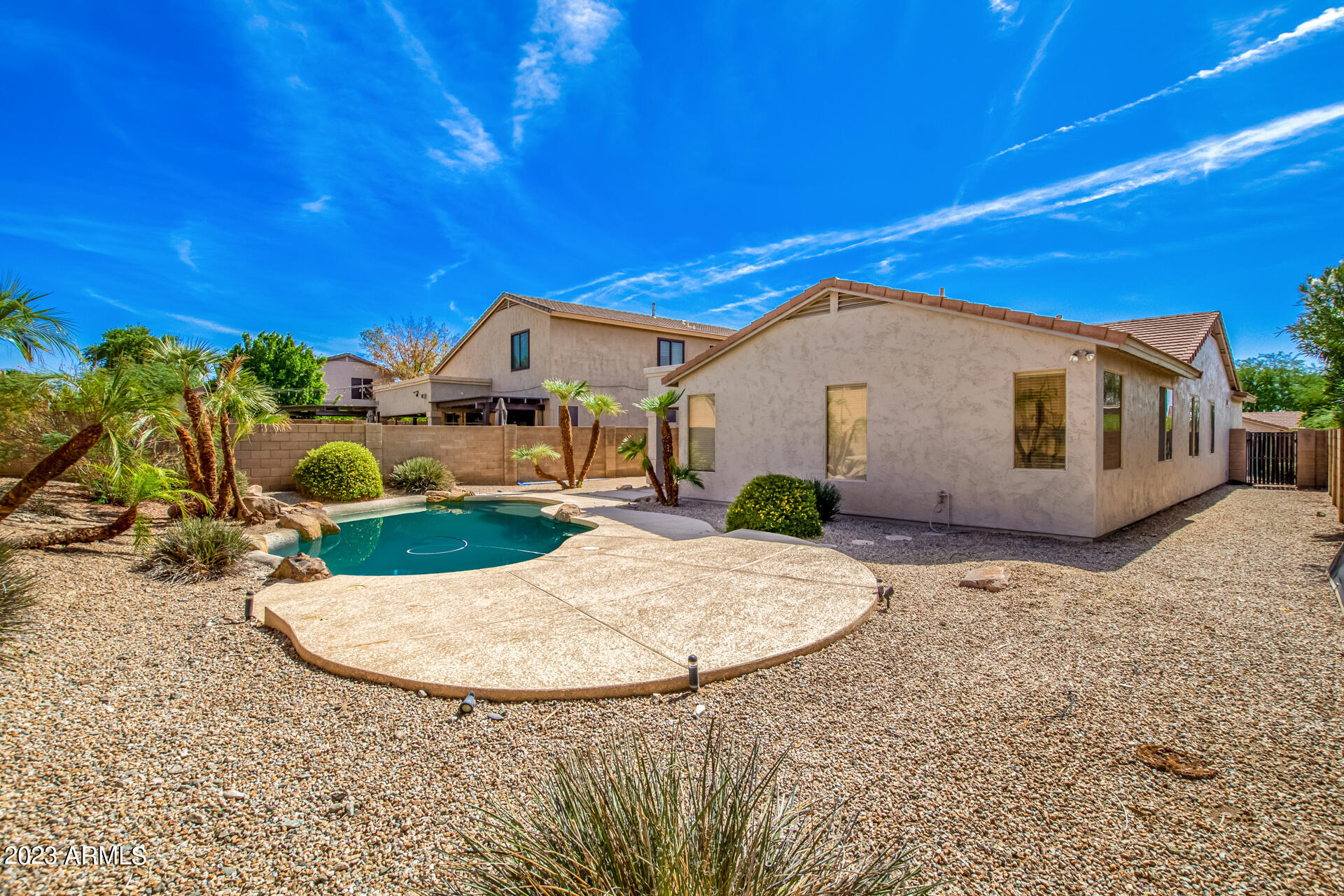 1634 W GLENHAVEN Drive