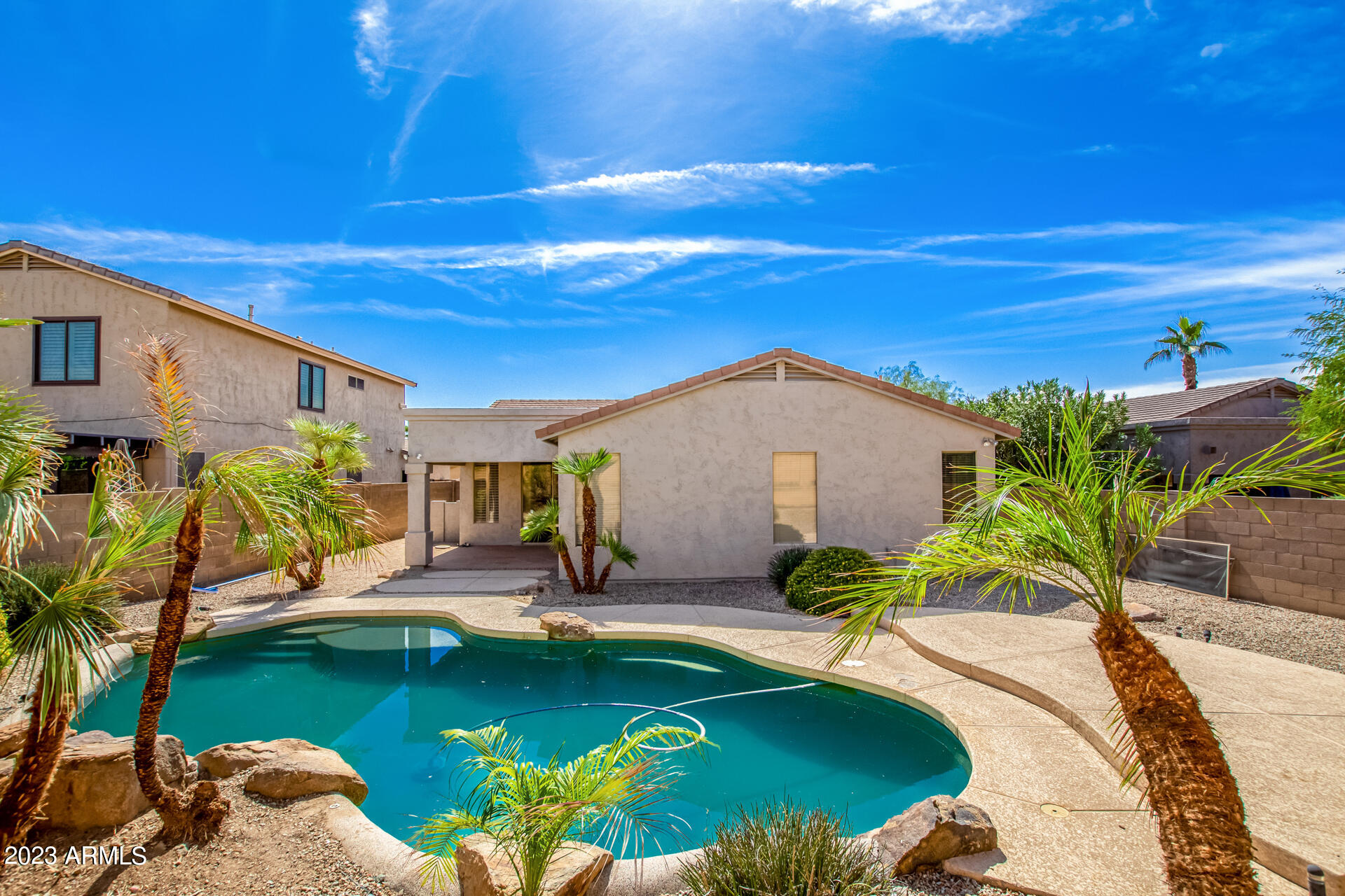 1634 W GLENHAVEN Drive