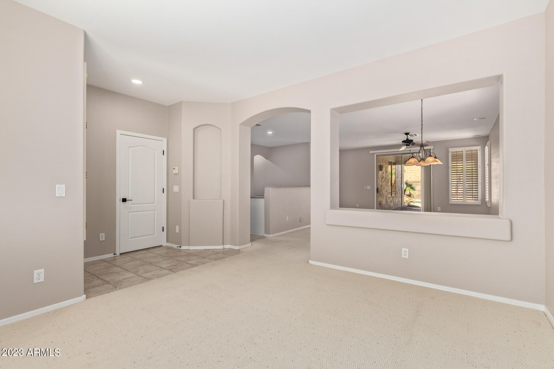 1634 W GLENHAVEN Drive