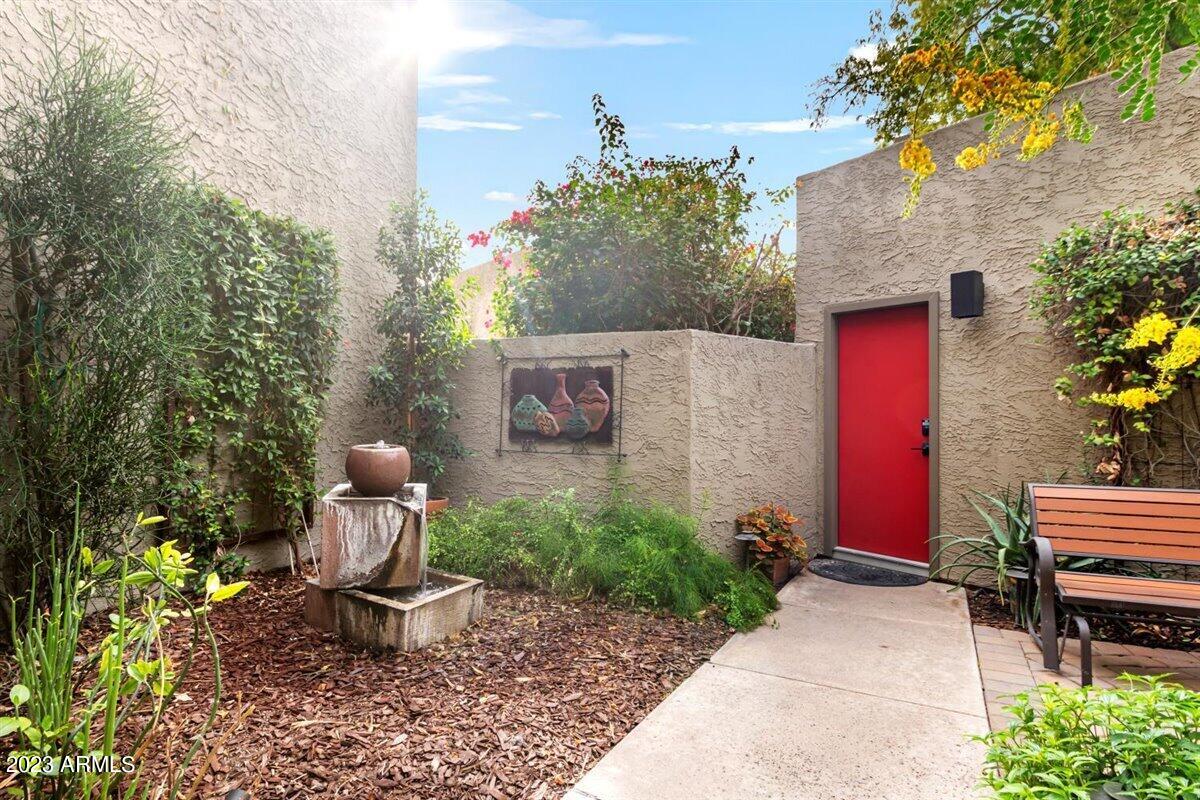 7209 E MCDONALD Drive # 15