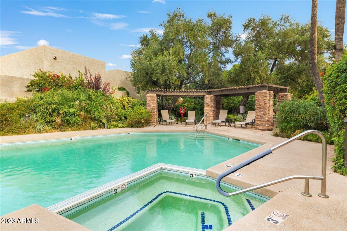 7209 E MCDONALD Drive # 15