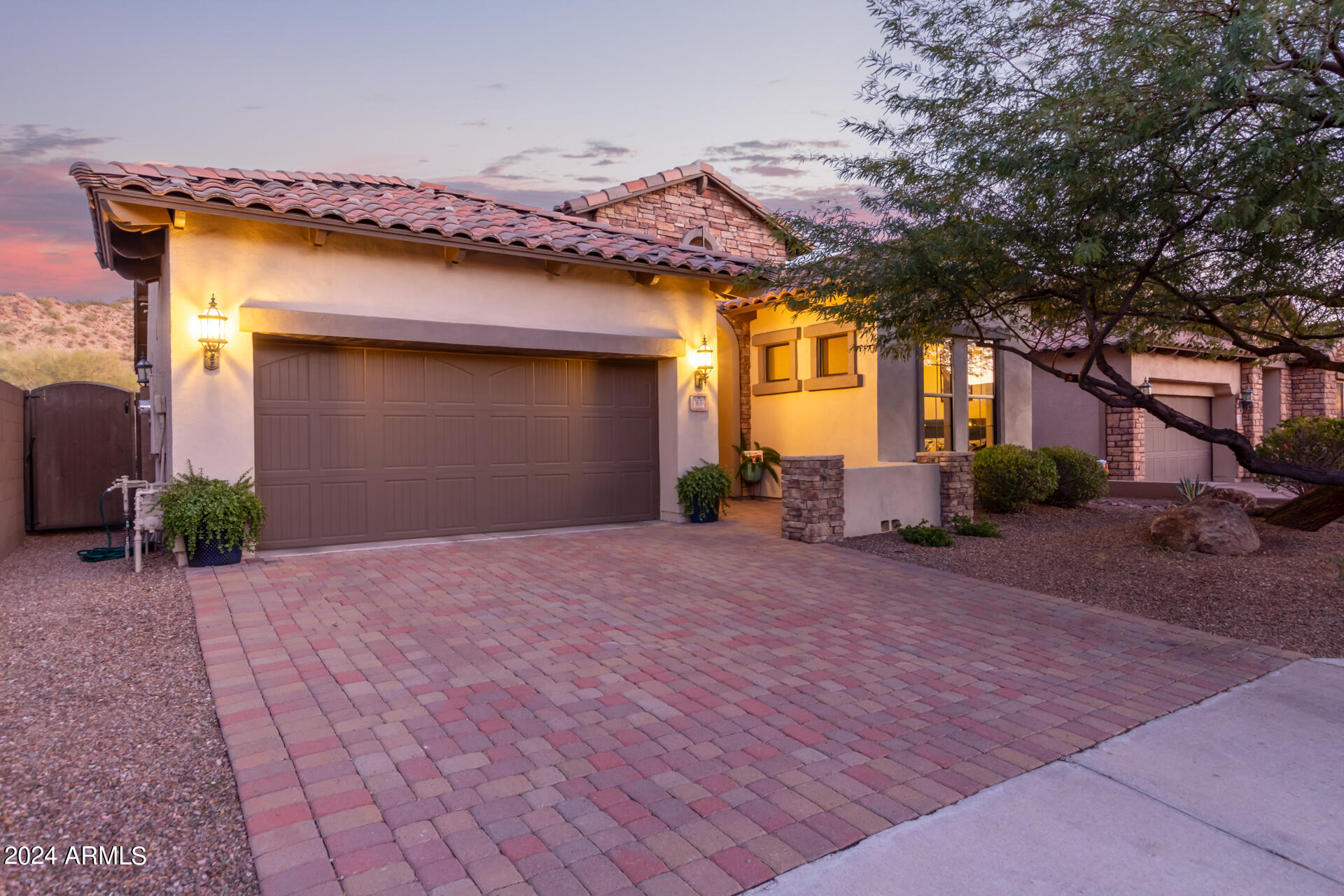 3639 N SONORAN Hills