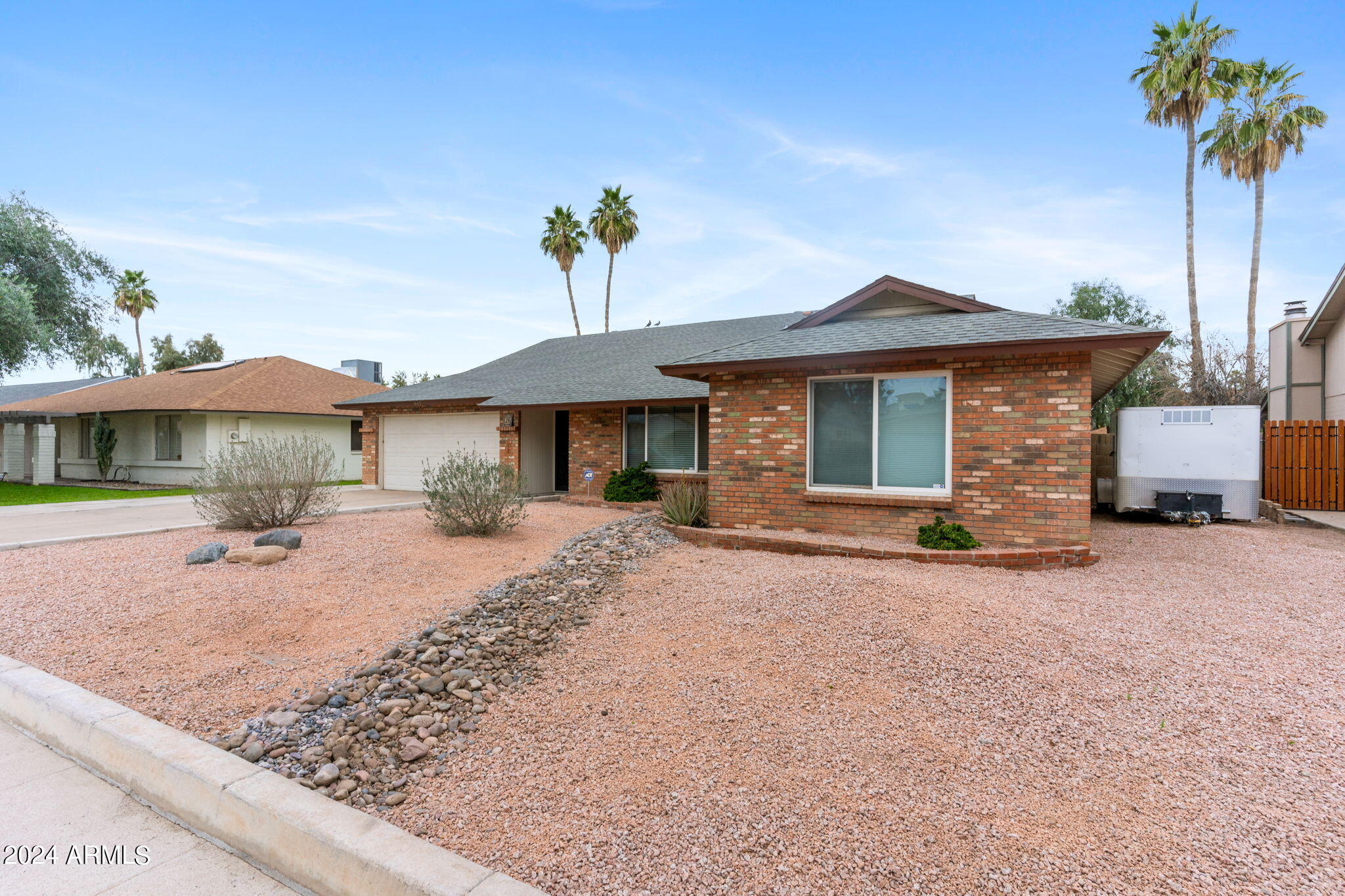 842 W NOPAL Avenue