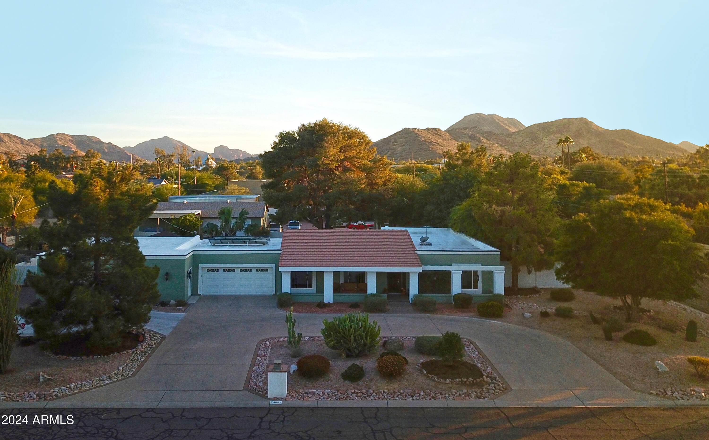 4601 E DESERT COVE Avenue