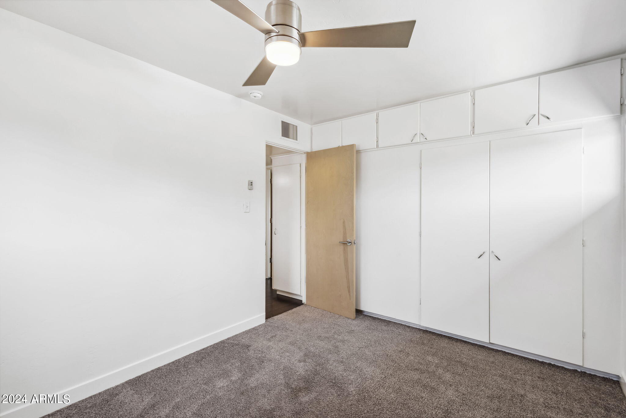 1808 N 80TH Place