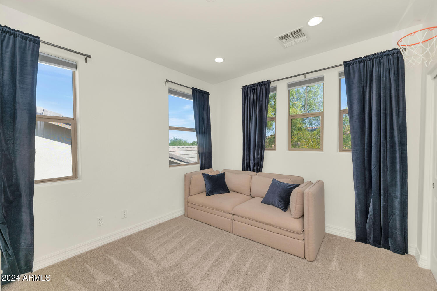 9969 W LOUISE Drive