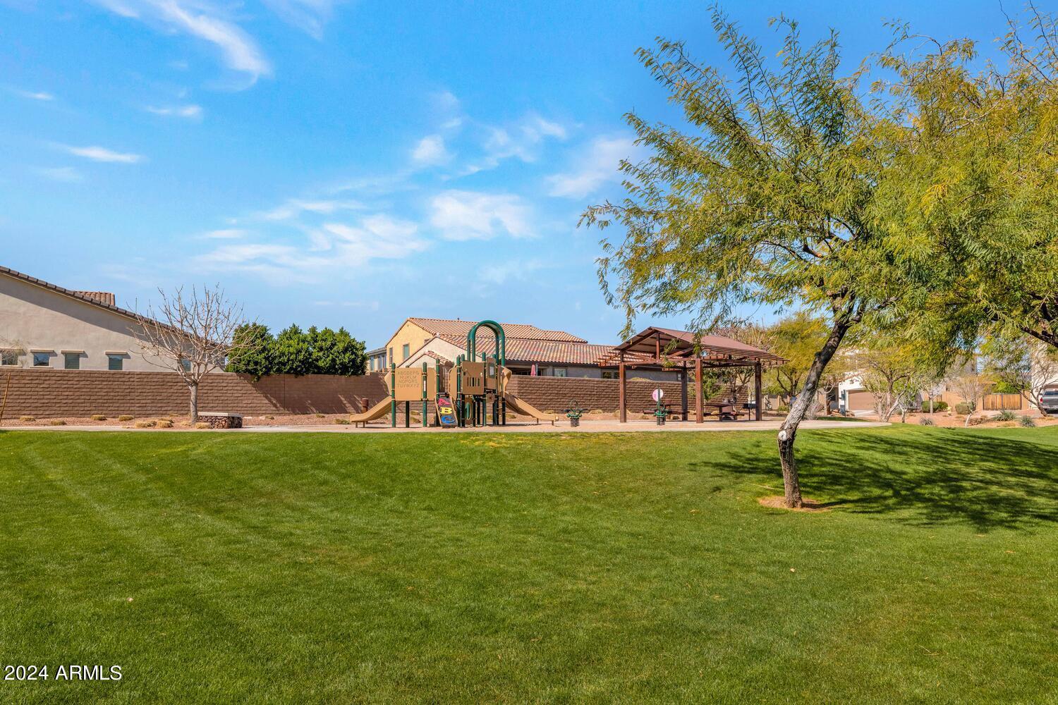 9969 W LOUISE Drive