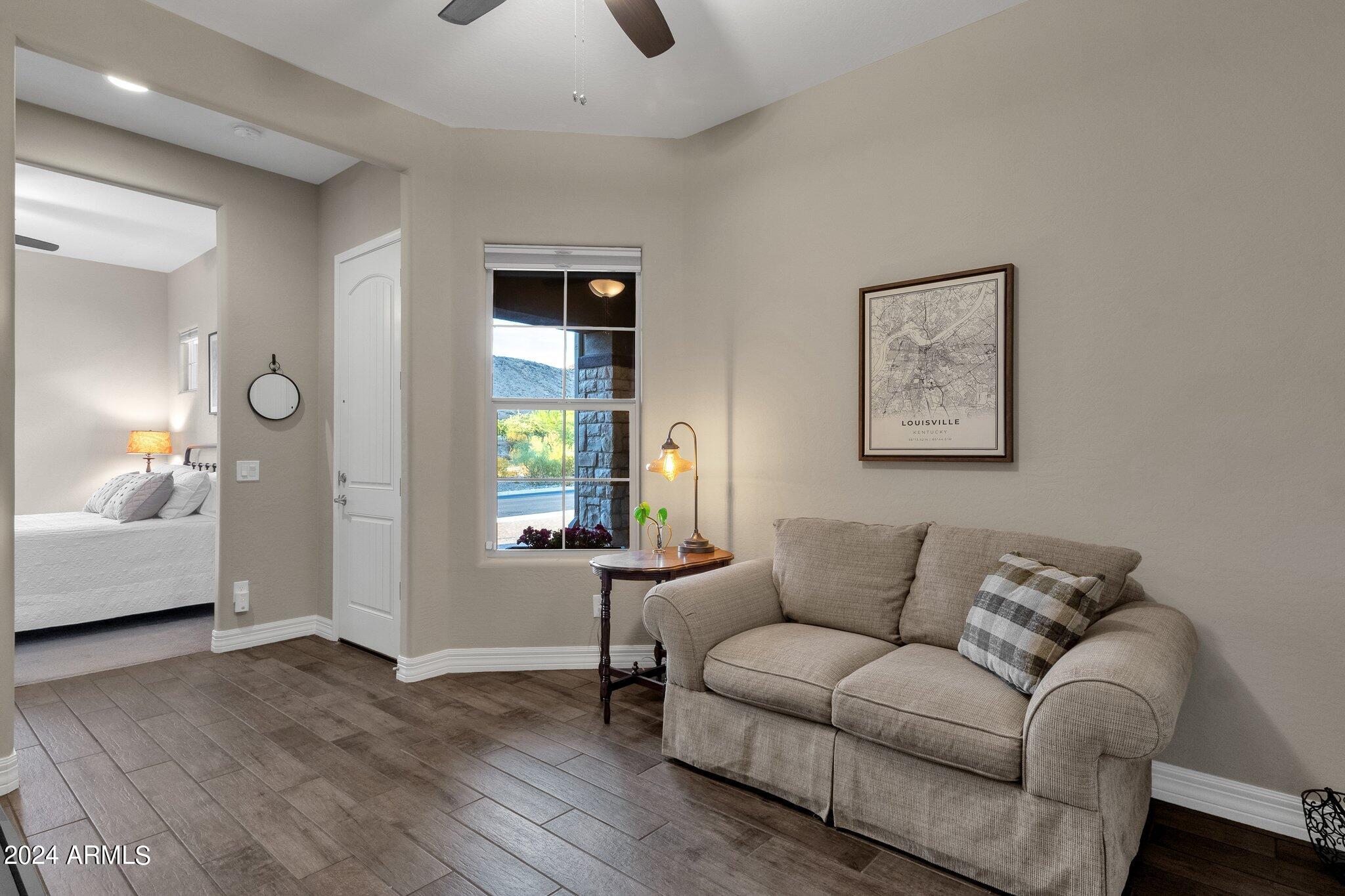 3611 W HIDDENVIEW Drive