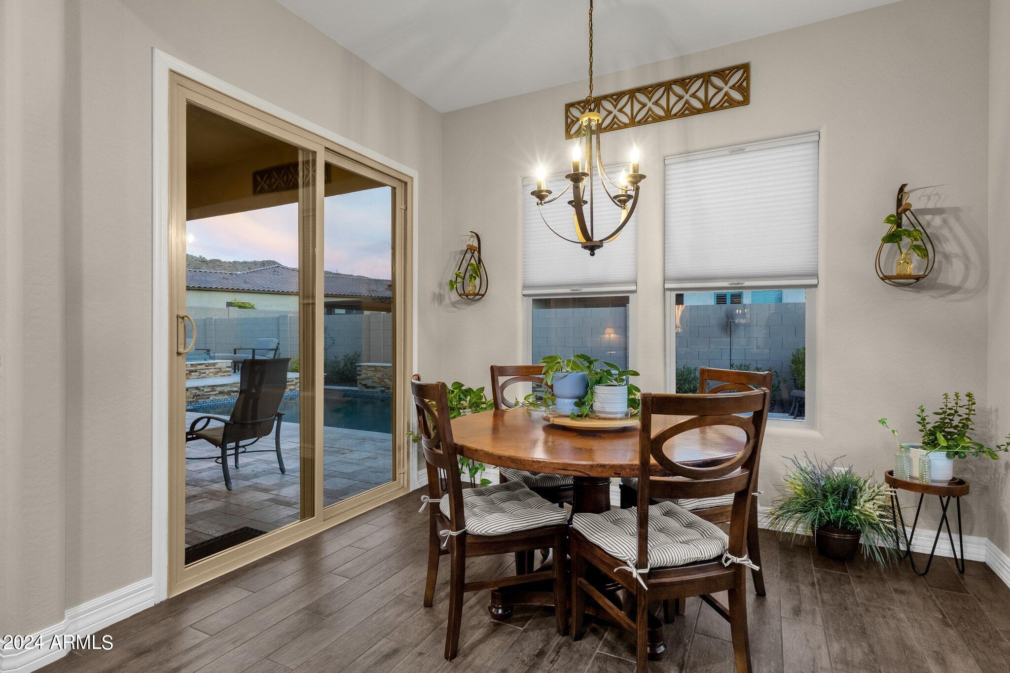 3611 W HIDDENVIEW Drive