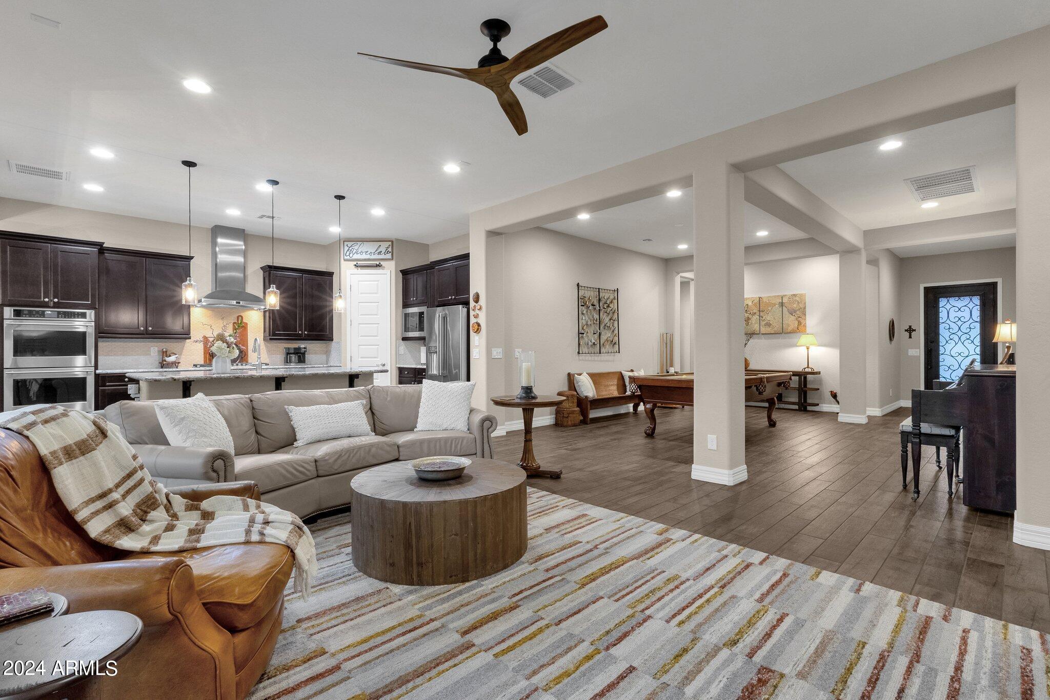 3611 W HIDDENVIEW Drive