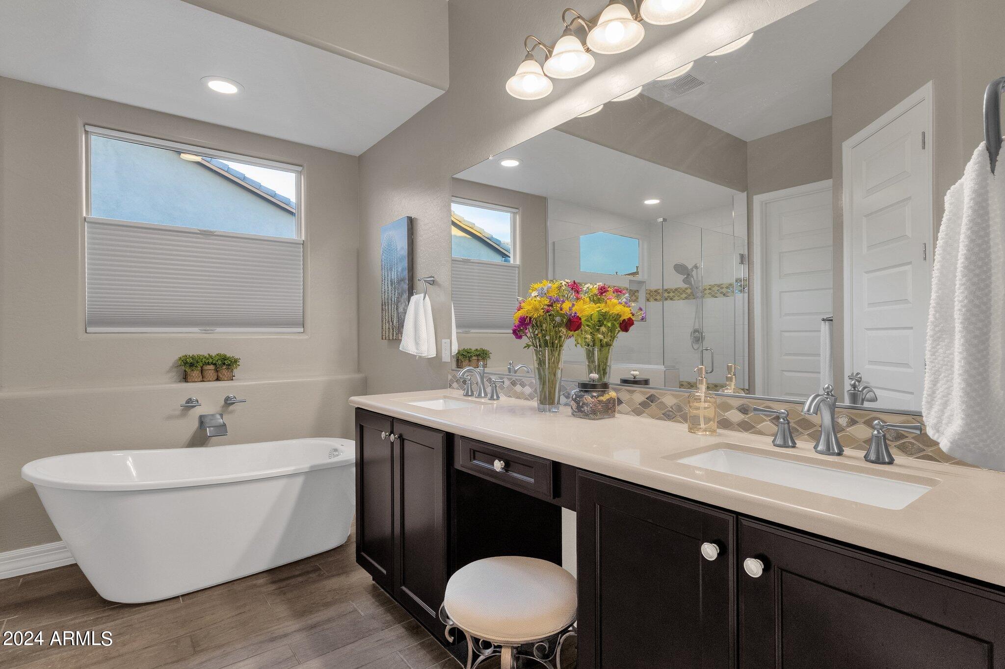 3611 W HIDDENVIEW Drive