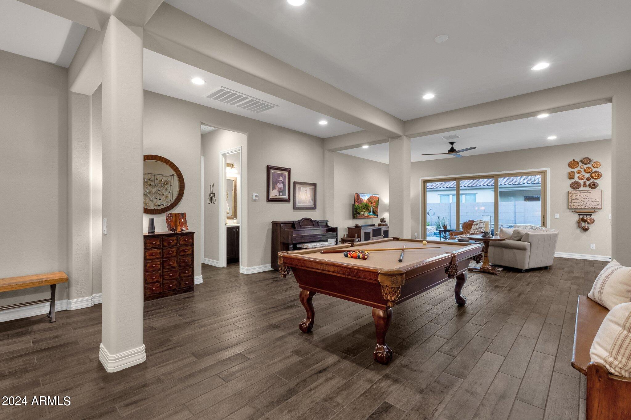 3611 W HIDDENVIEW Drive