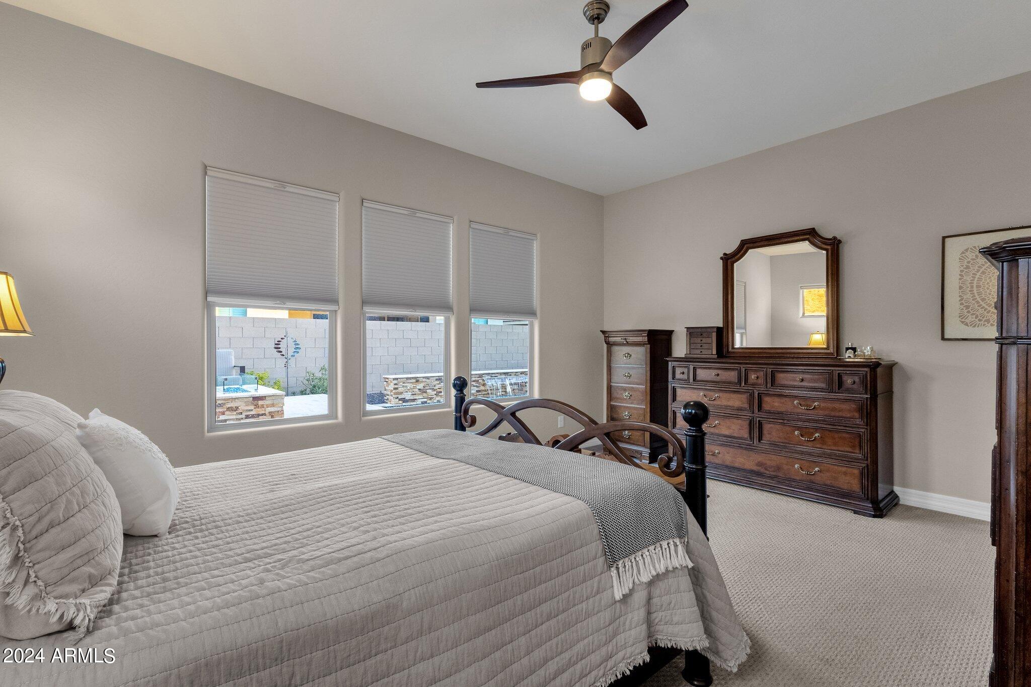 3611 W HIDDENVIEW Drive