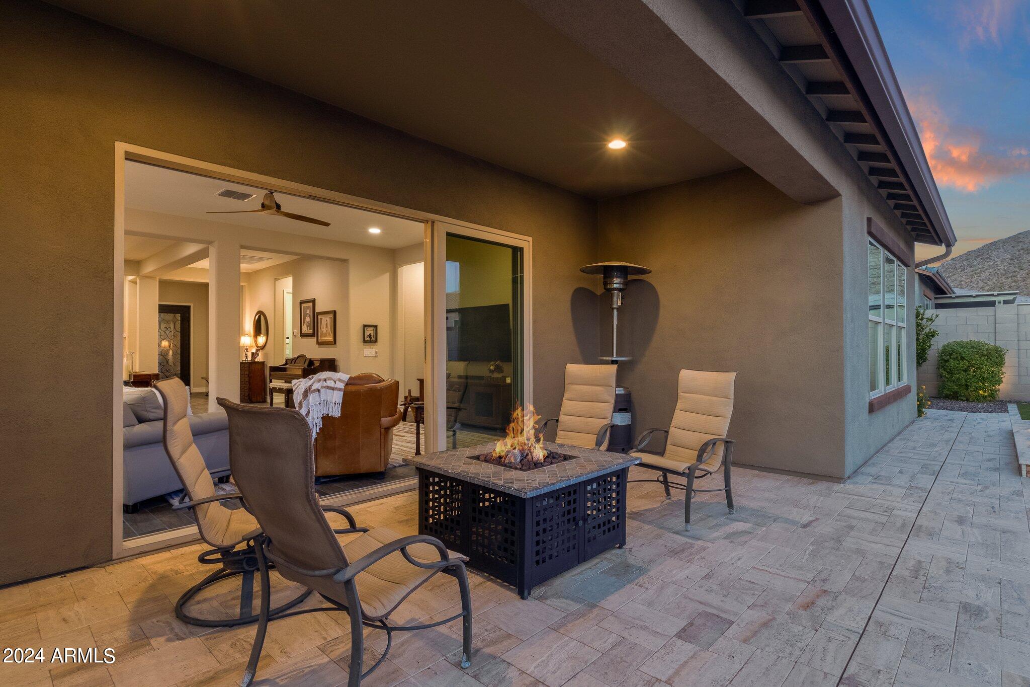 3611 W HIDDENVIEW Drive