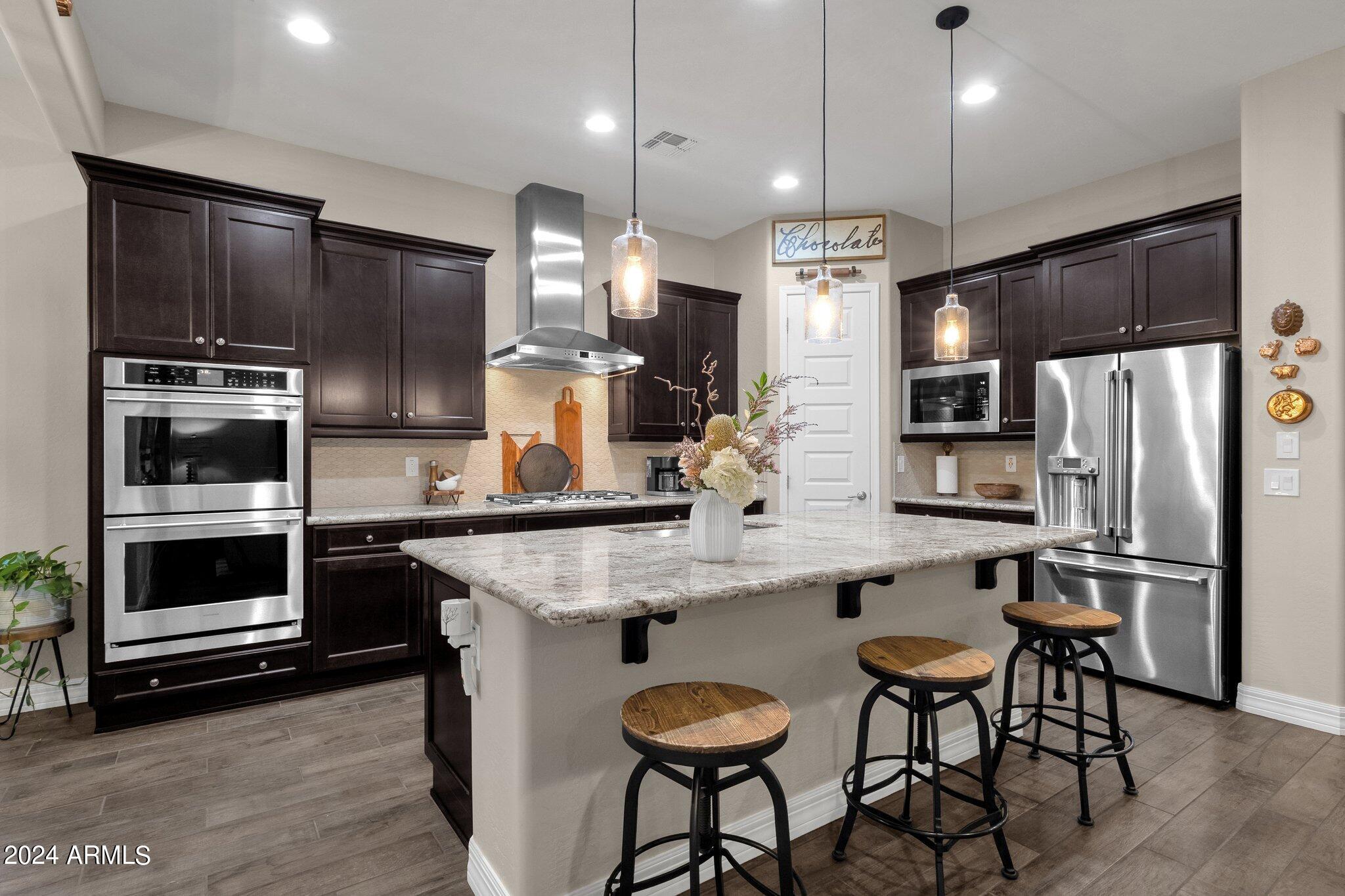 3611 W HIDDENVIEW Drive