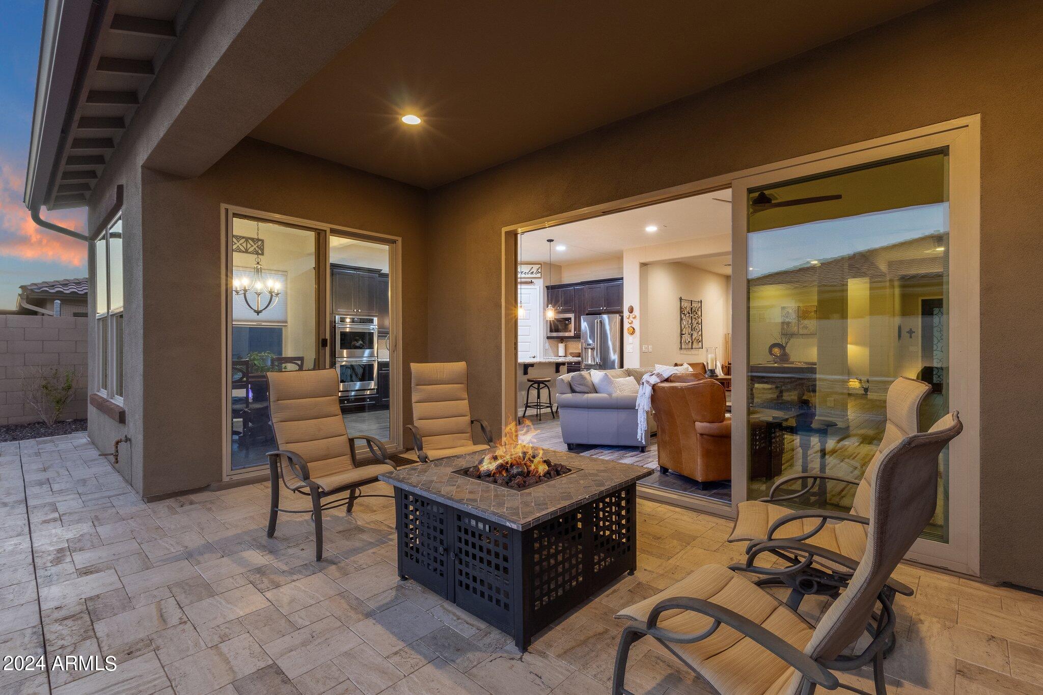 3611 W HIDDENVIEW Drive