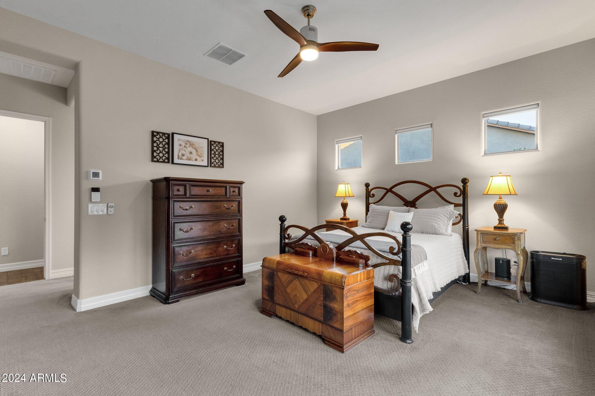 3611 W HIDDENVIEW Drive