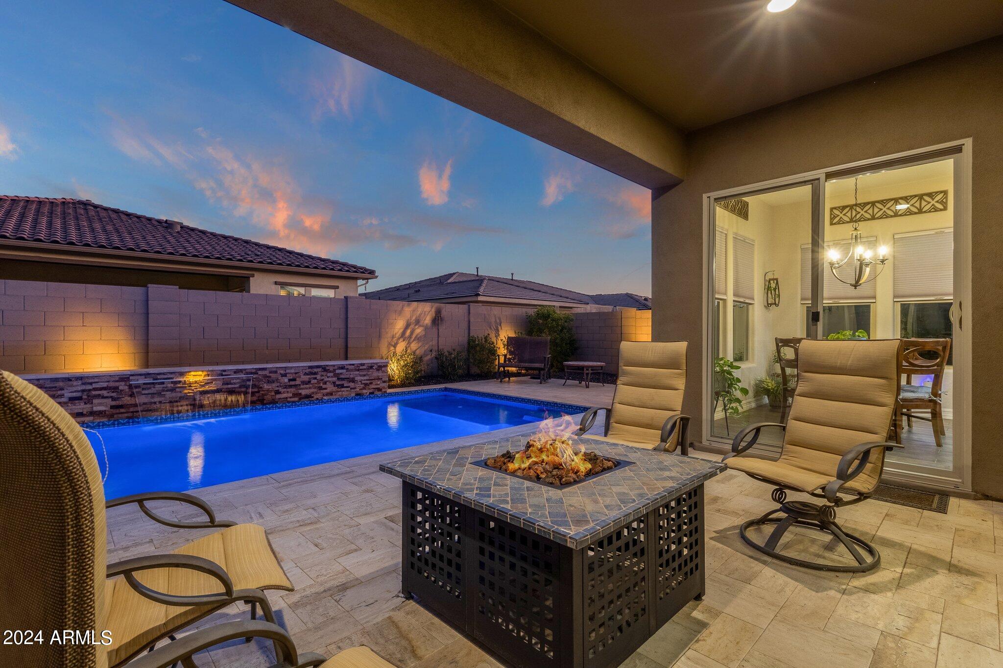 3611 W HIDDENVIEW Drive