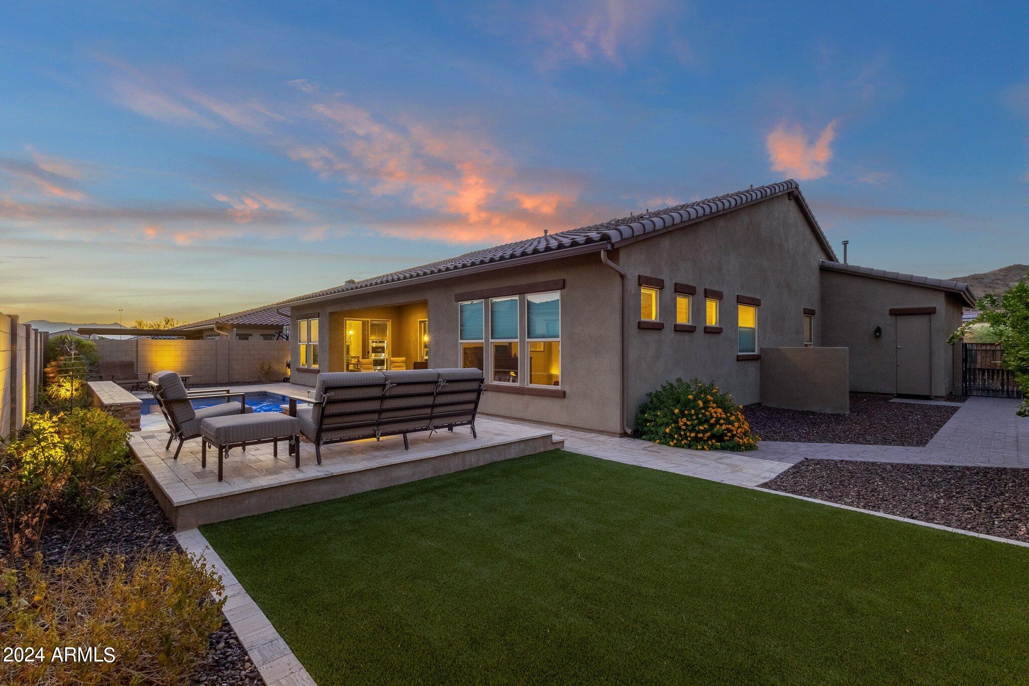 3611 W HIDDENVIEW Drive