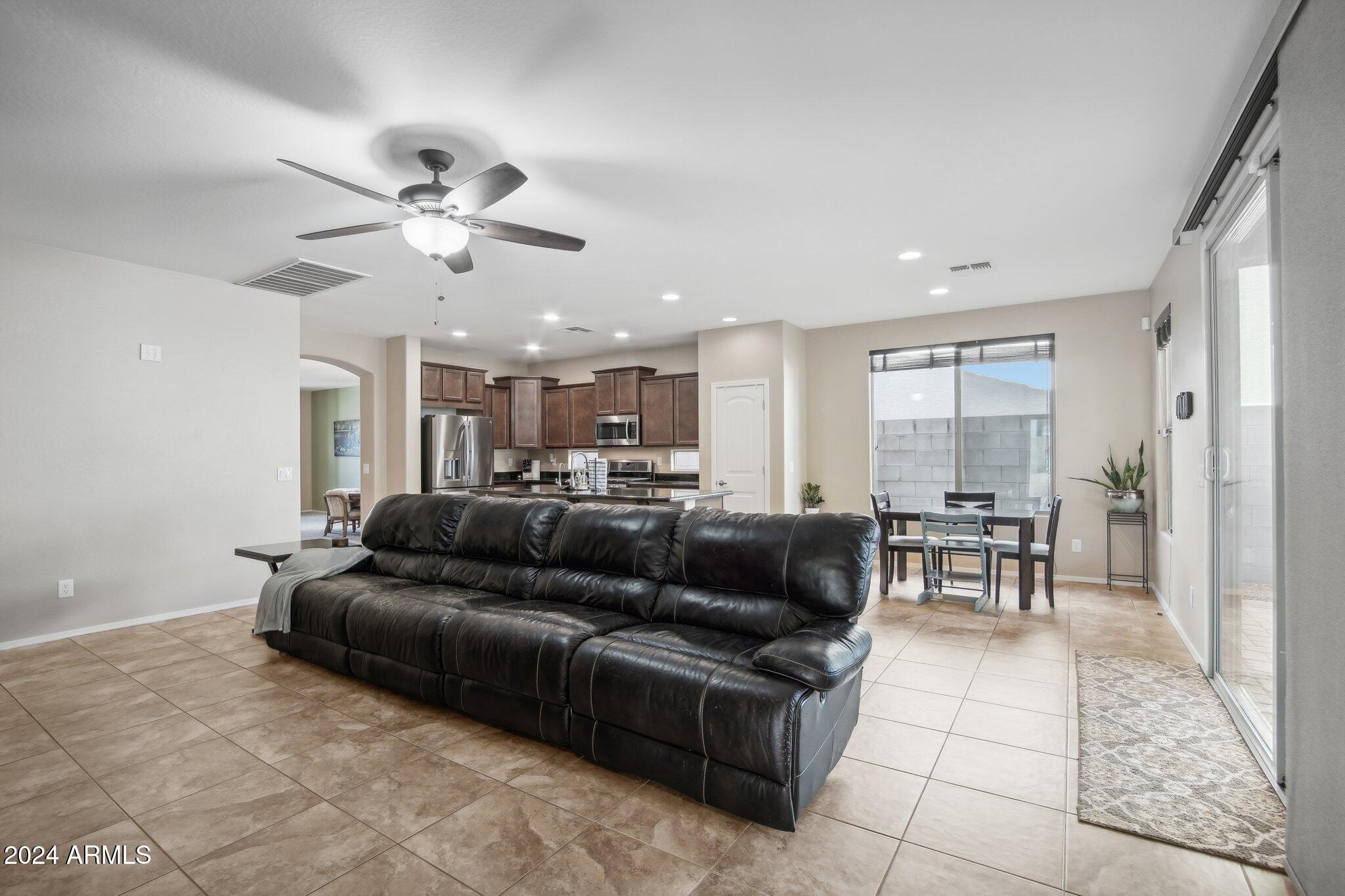 18086 W DESERT Lane