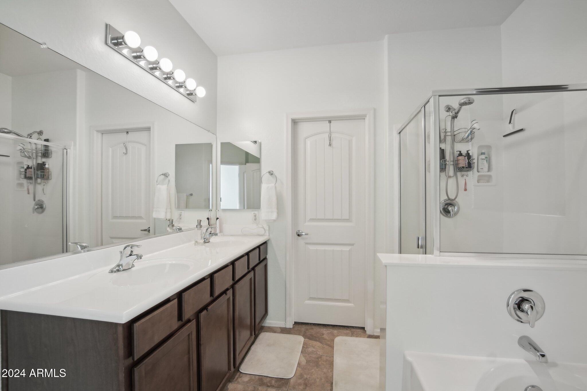 18086 W DESERT Lane