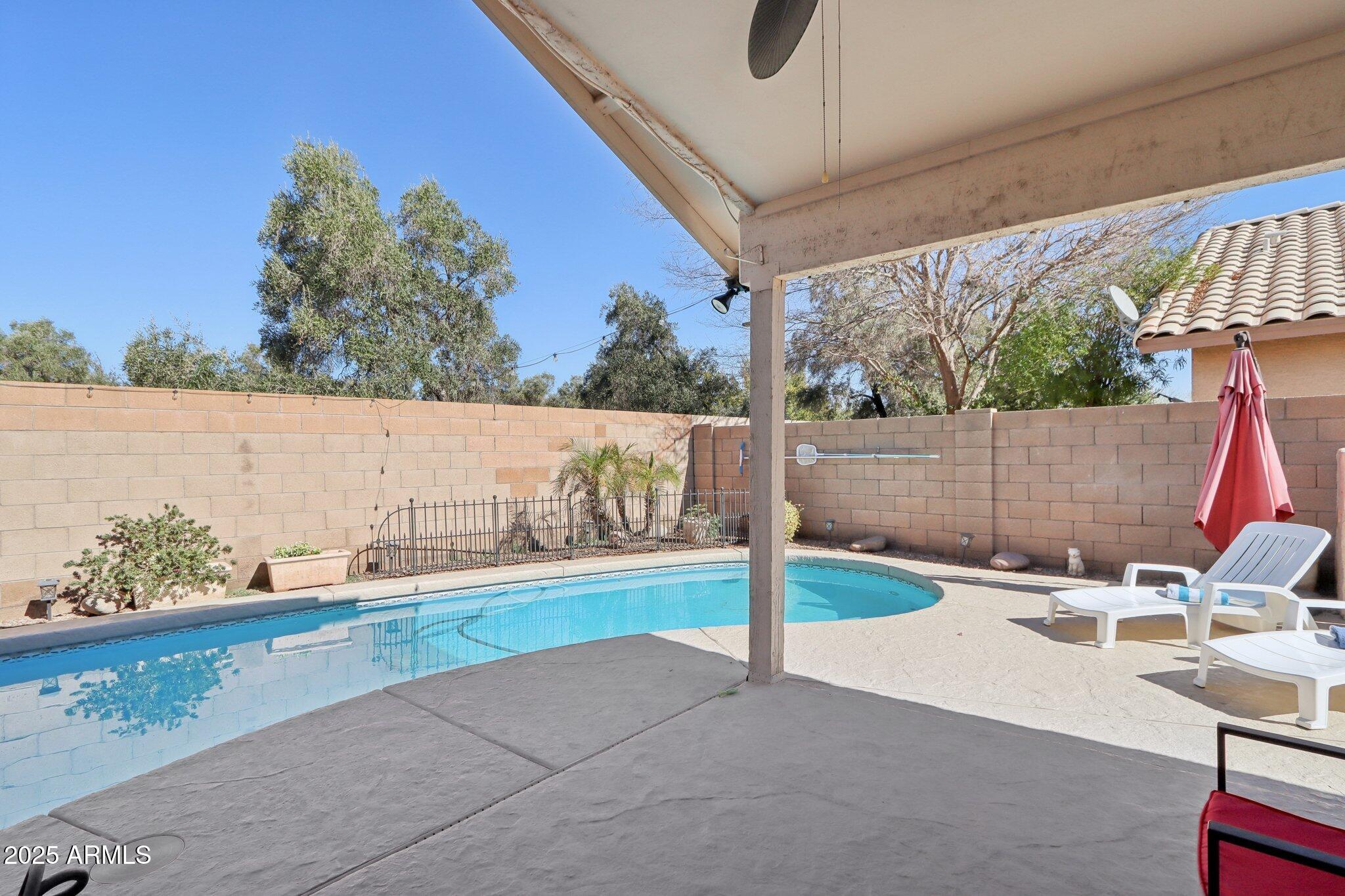 3804 E ENCINAS Avenue