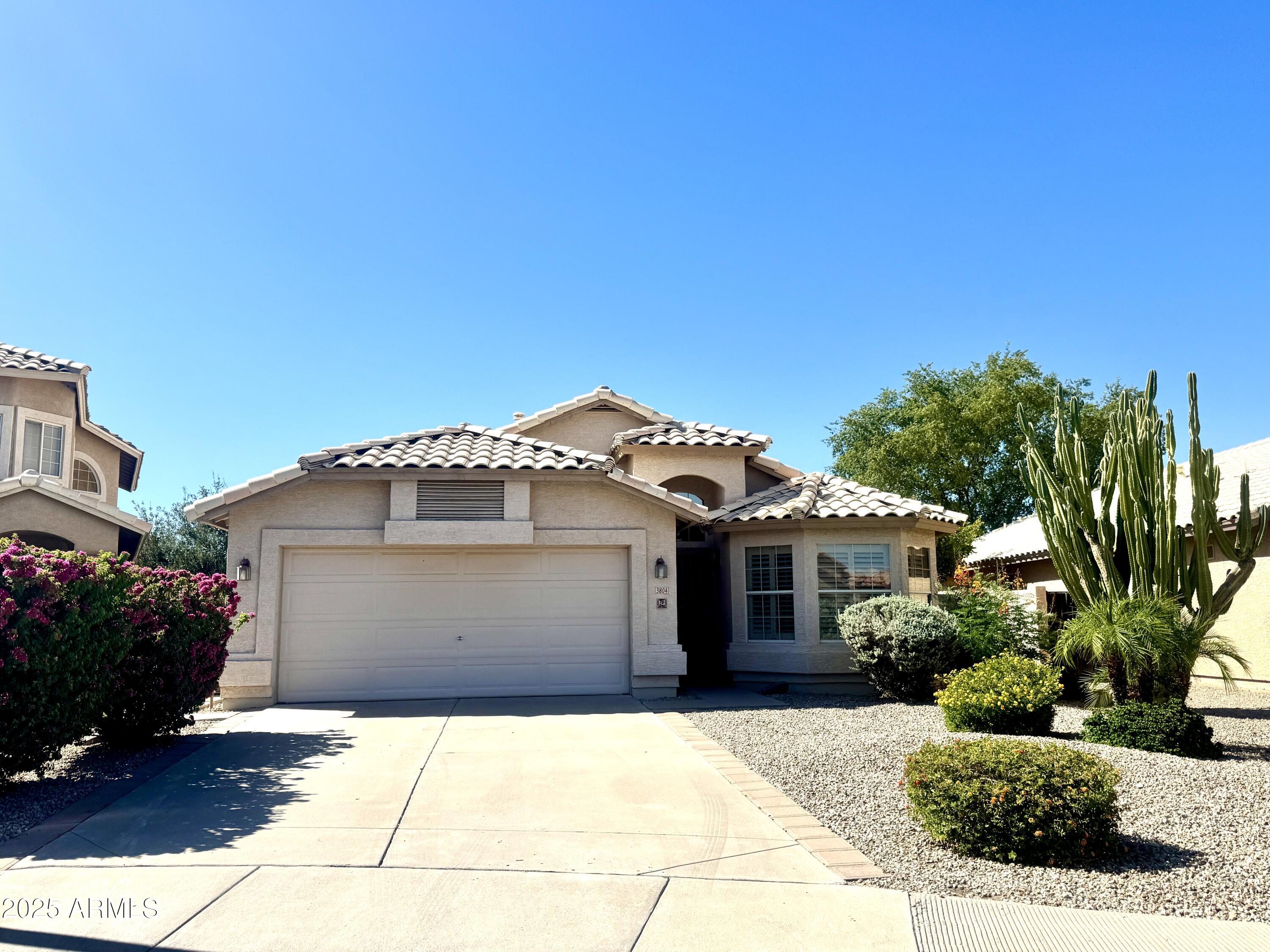 3804 E ENCINAS Avenue