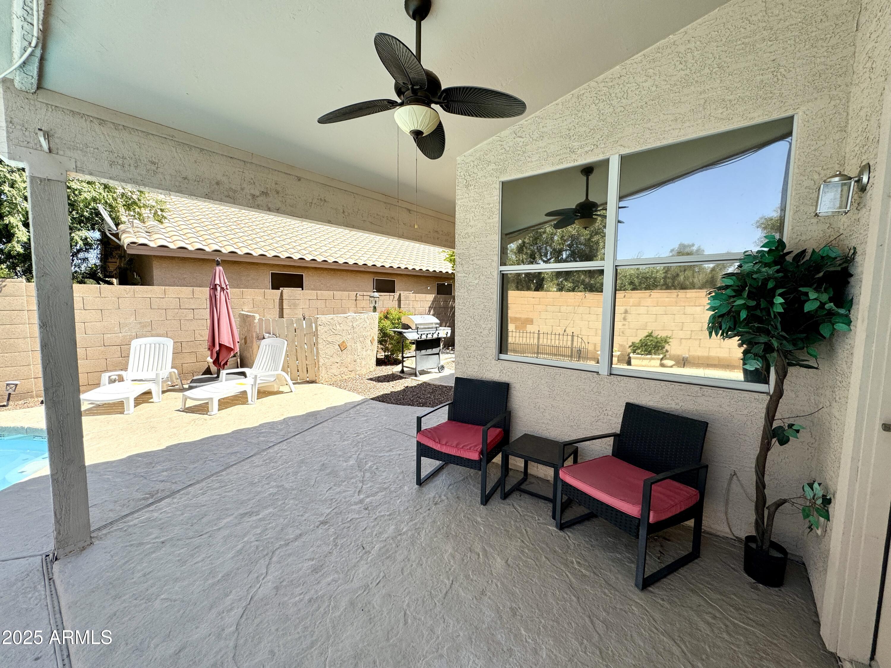 3804 E ENCINAS Avenue