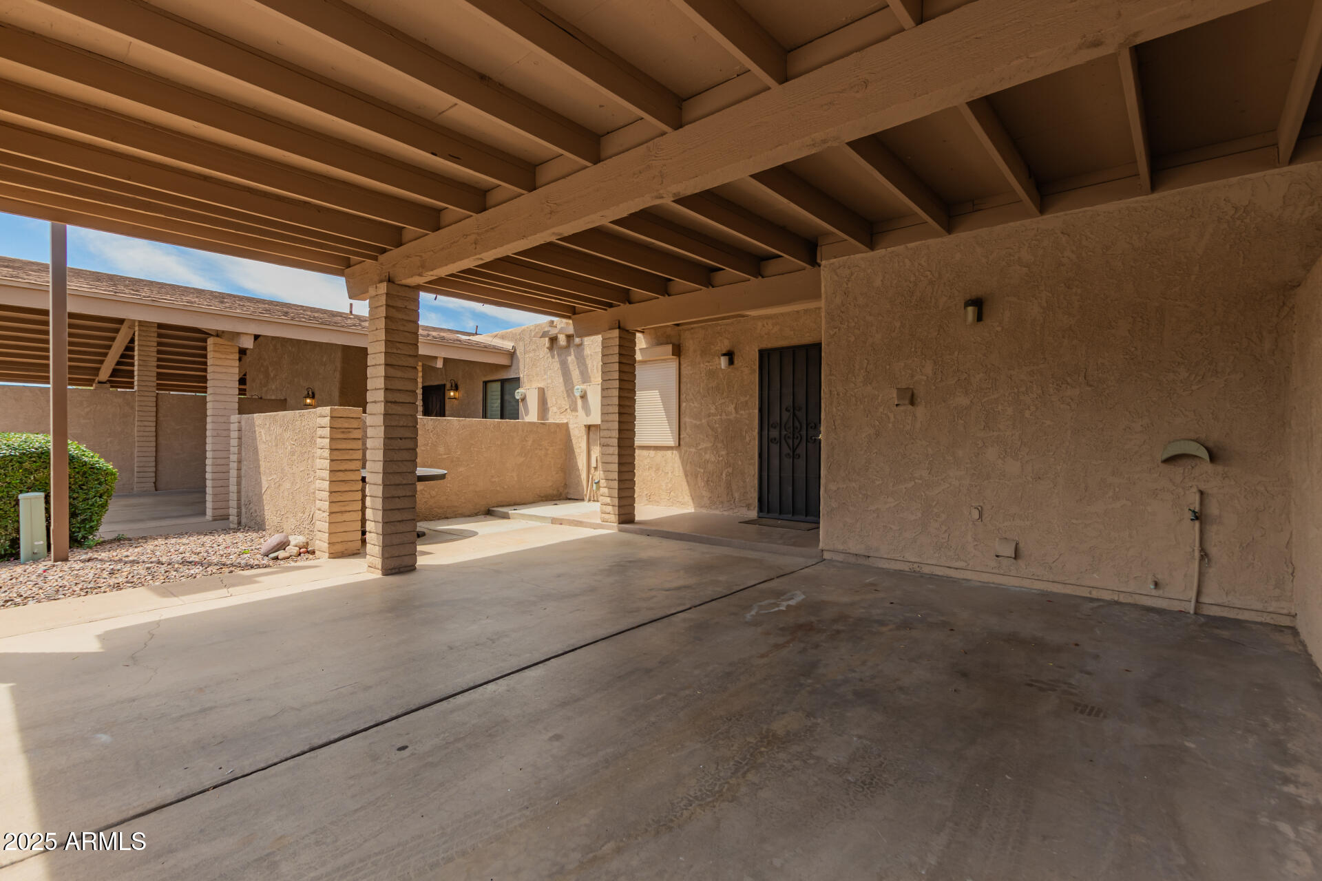 1217 N MILLER Road, 32